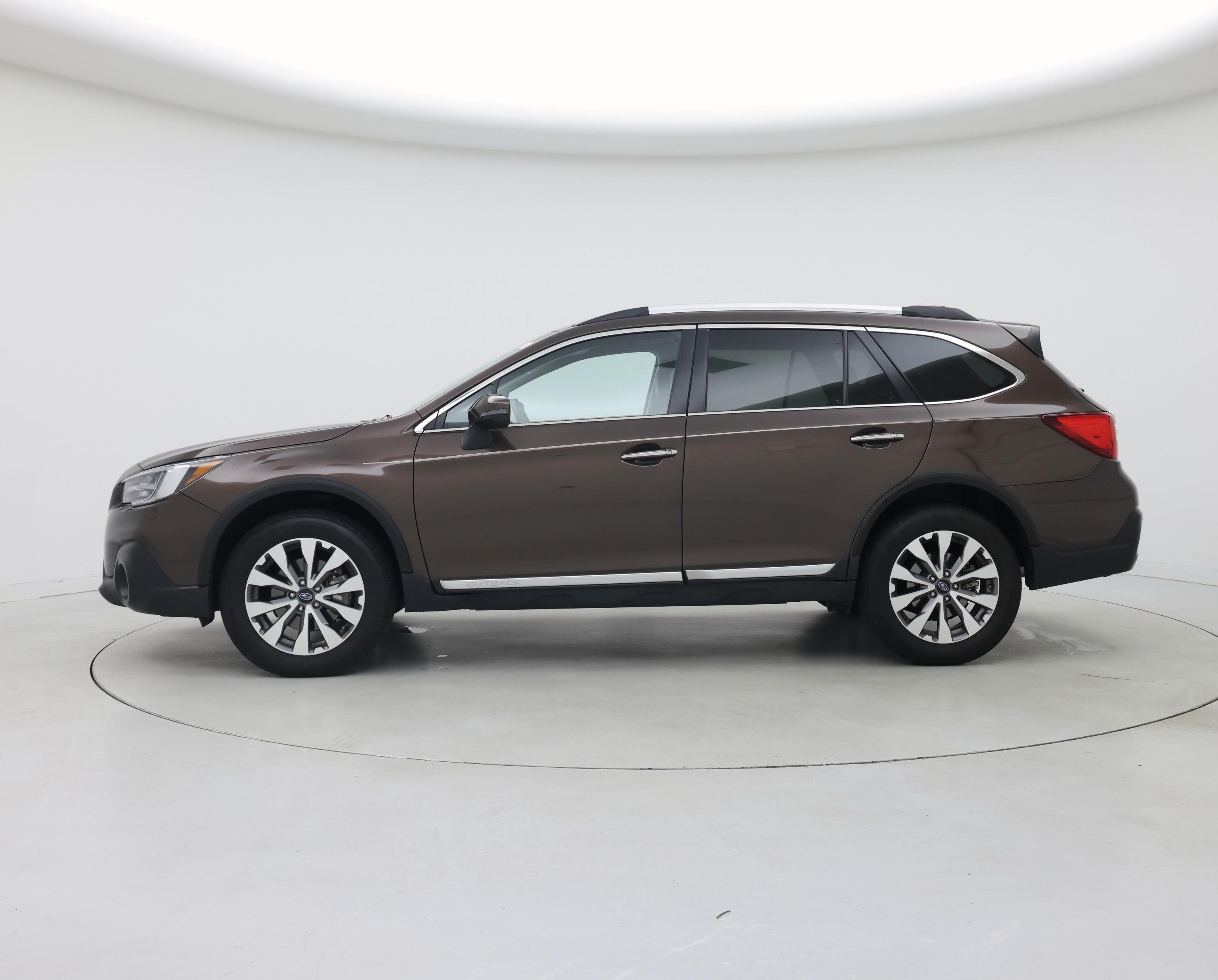 Thumbnail: 2019 Subaru Outback - 3