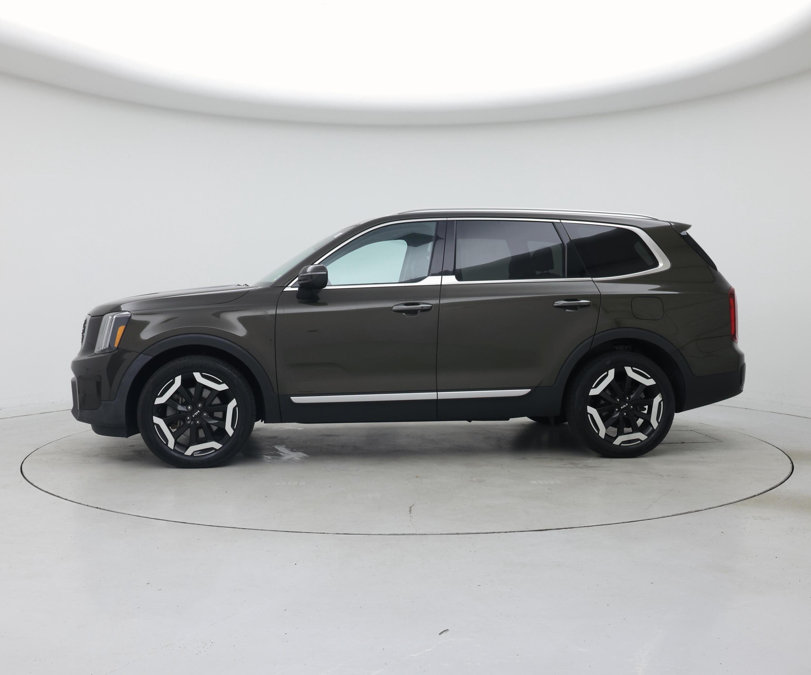 Thumbnail: 2023 Kia Telluride - 3