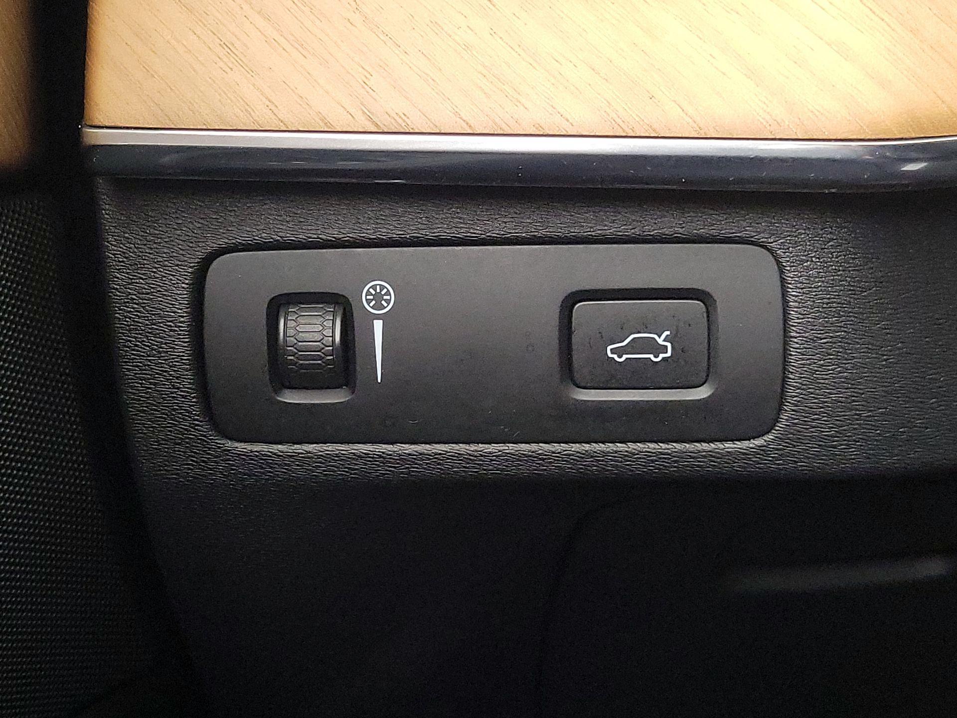Thumbnail: 2021 Volvo XC90 - 13