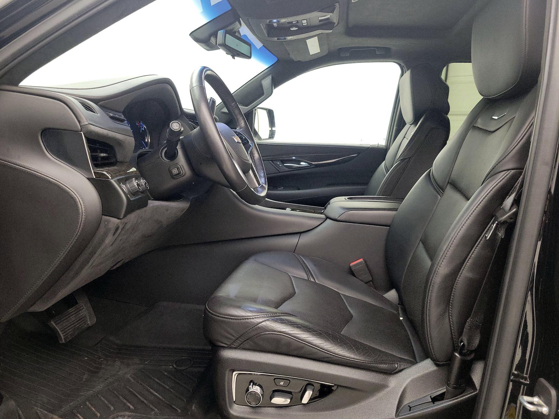 Thumbnail: 2019 Cadillac Escalade - 11