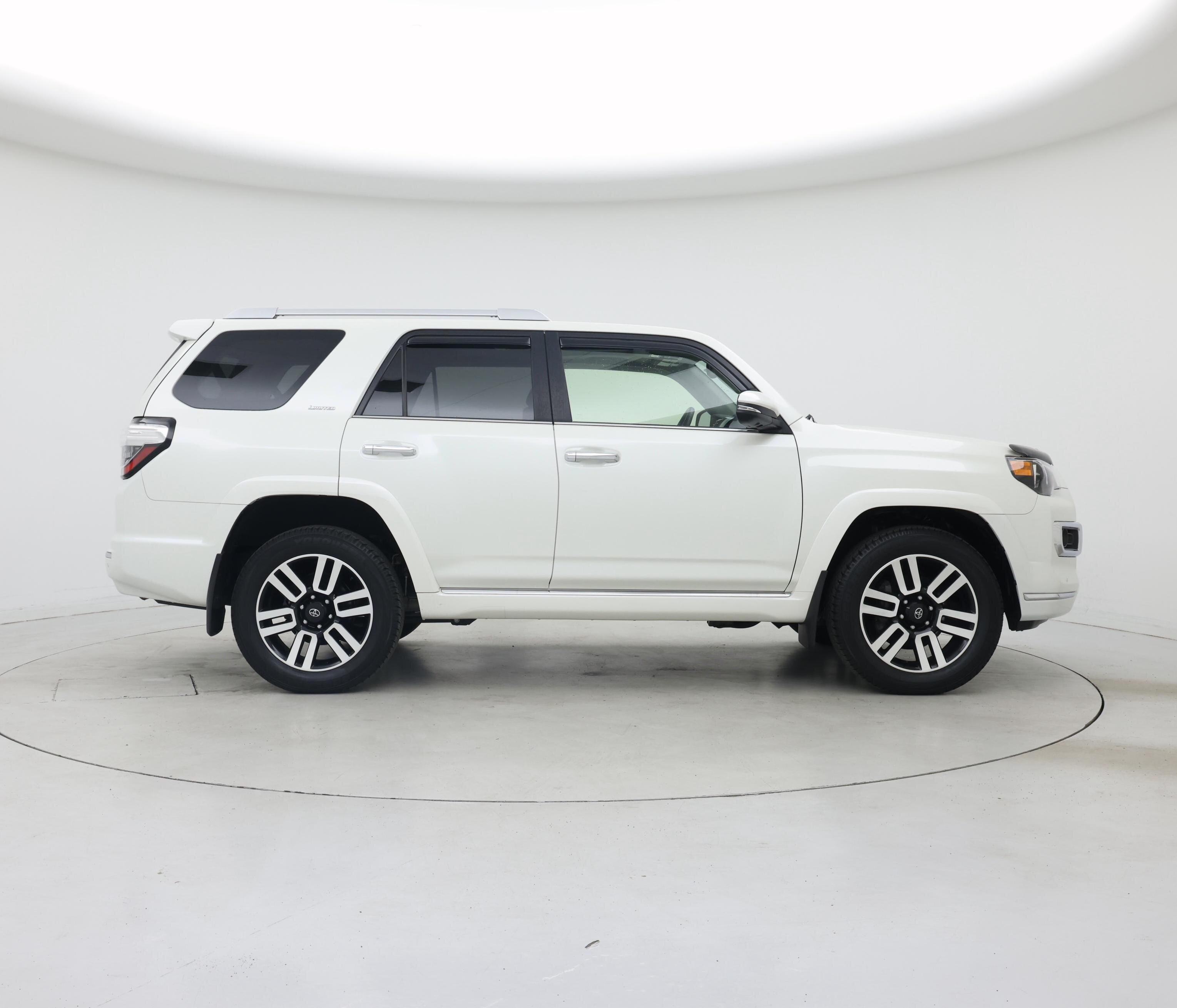 Thumbnail: 2023 Toyota 4Runner - 7
