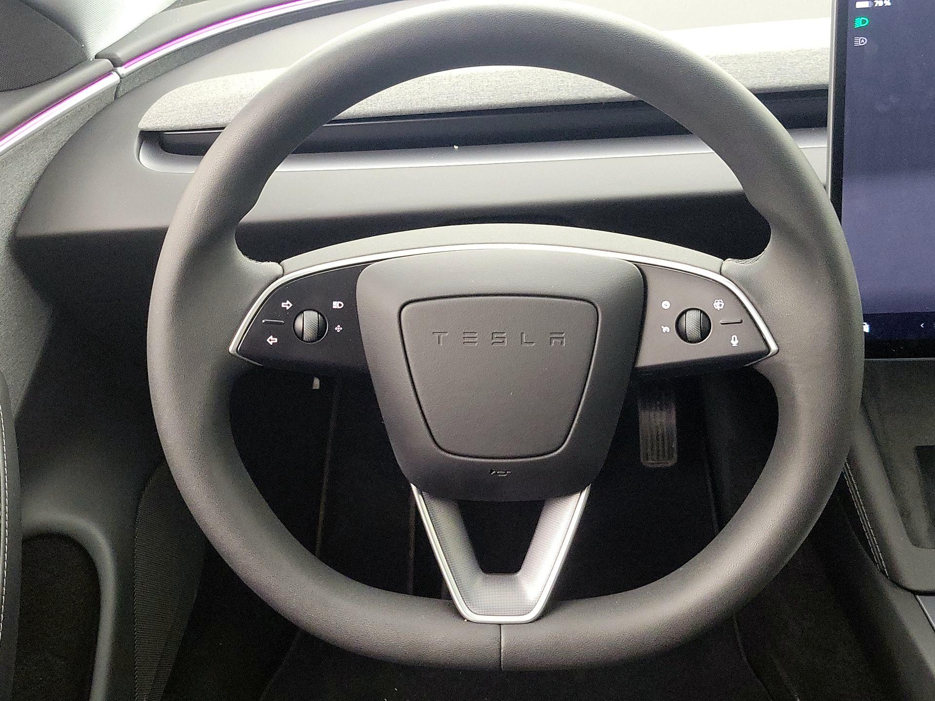 Thumbnail: 2025 Tesla Model 3 - 10
