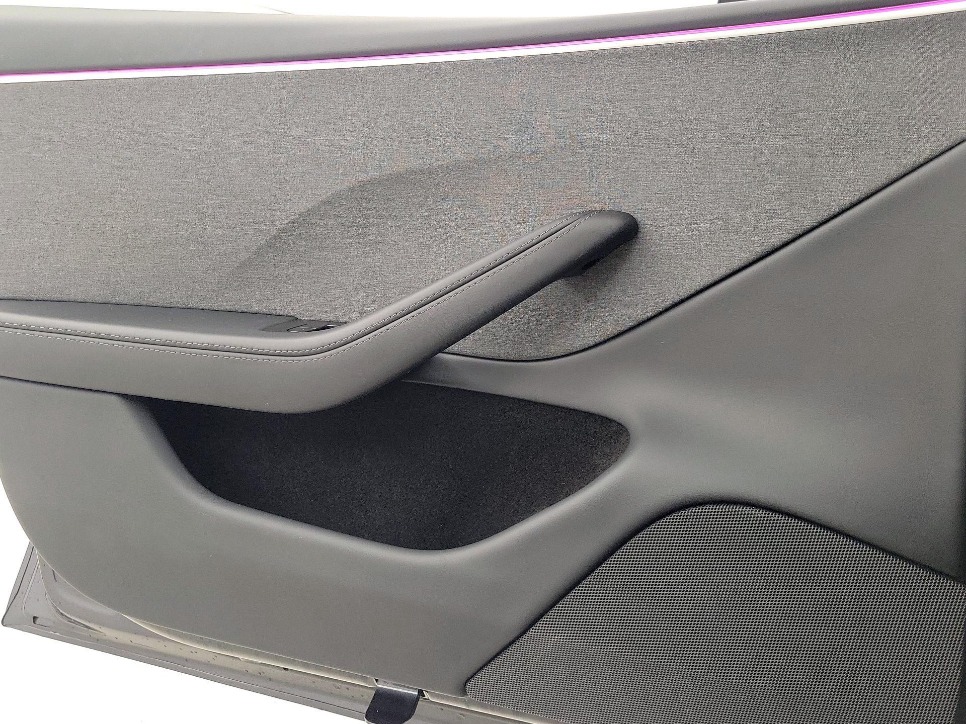 Thumbnail: 2025 Tesla Model 3 - 12