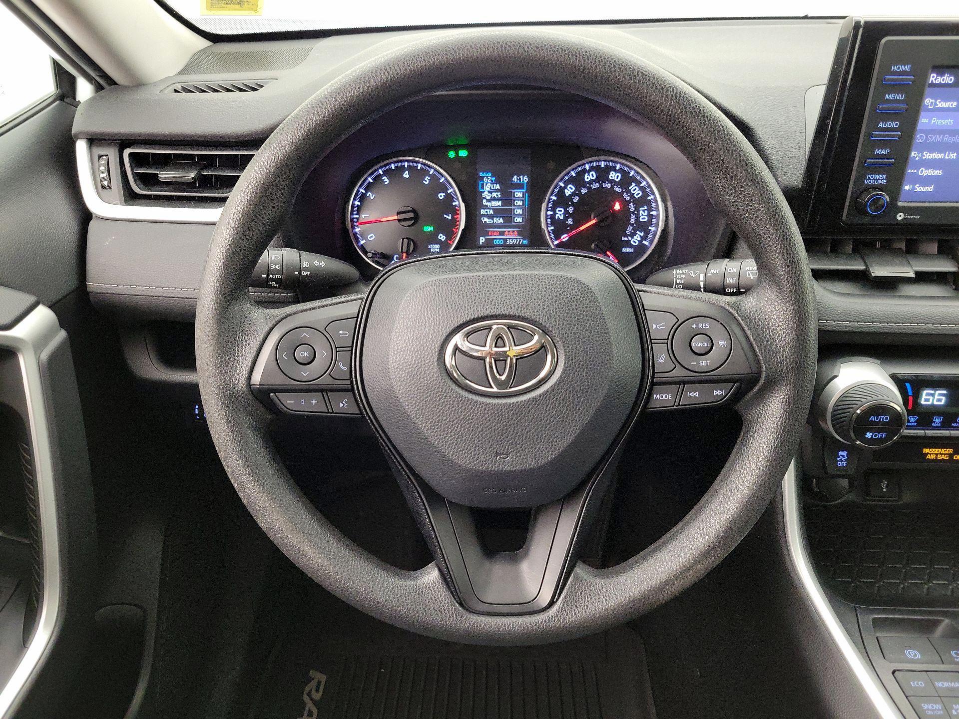 Thumbnail: 2020 Toyota RAV4 - 10