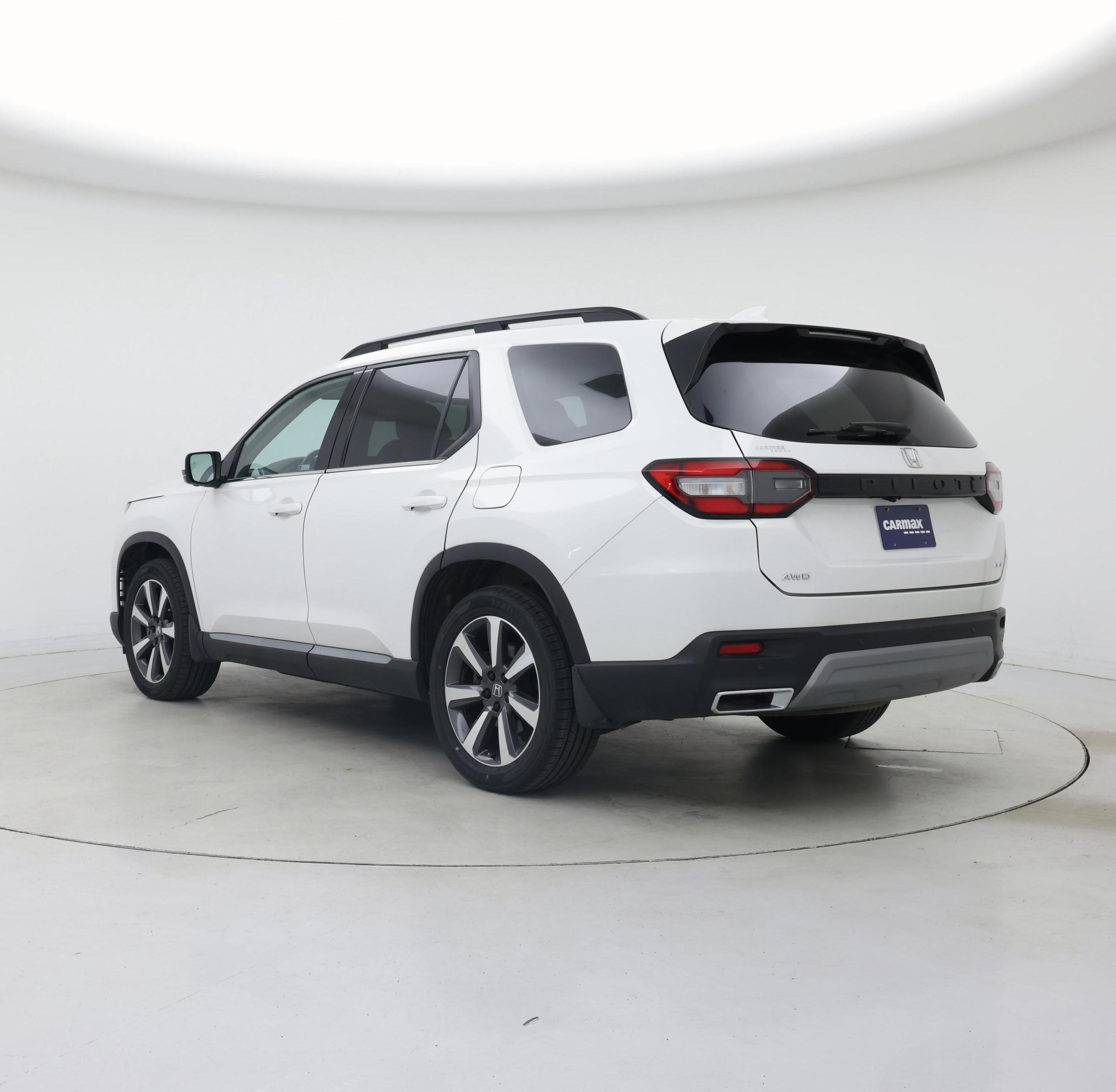 Thumbnail: 2023 Honda Pilot - 2