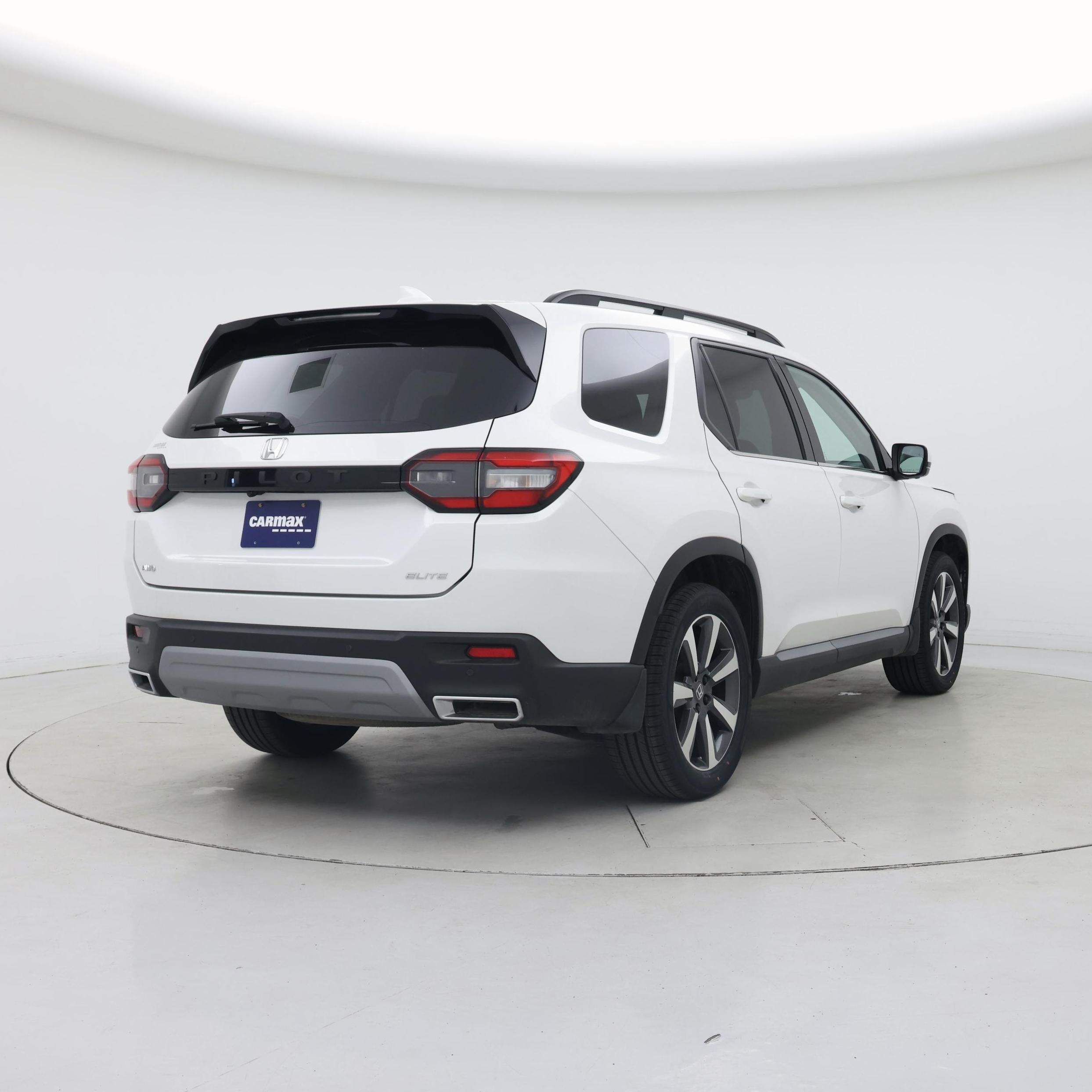 Thumbnail: 2023 Honda Pilot - 8