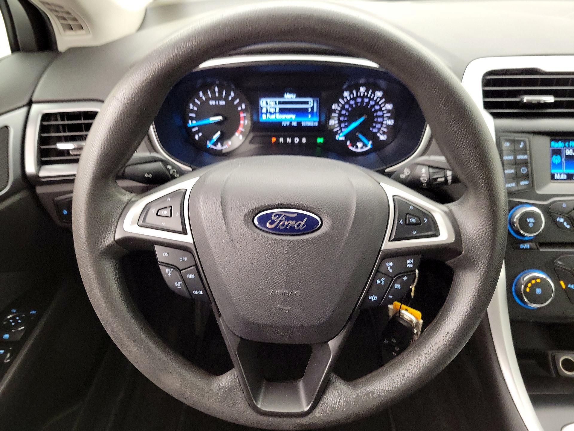 Thumbnail: 2014 Ford Fusion - 10