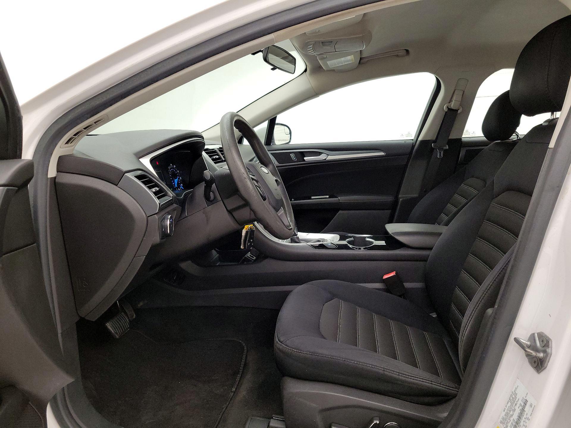 Thumbnail: 2014 Ford Fusion - 11