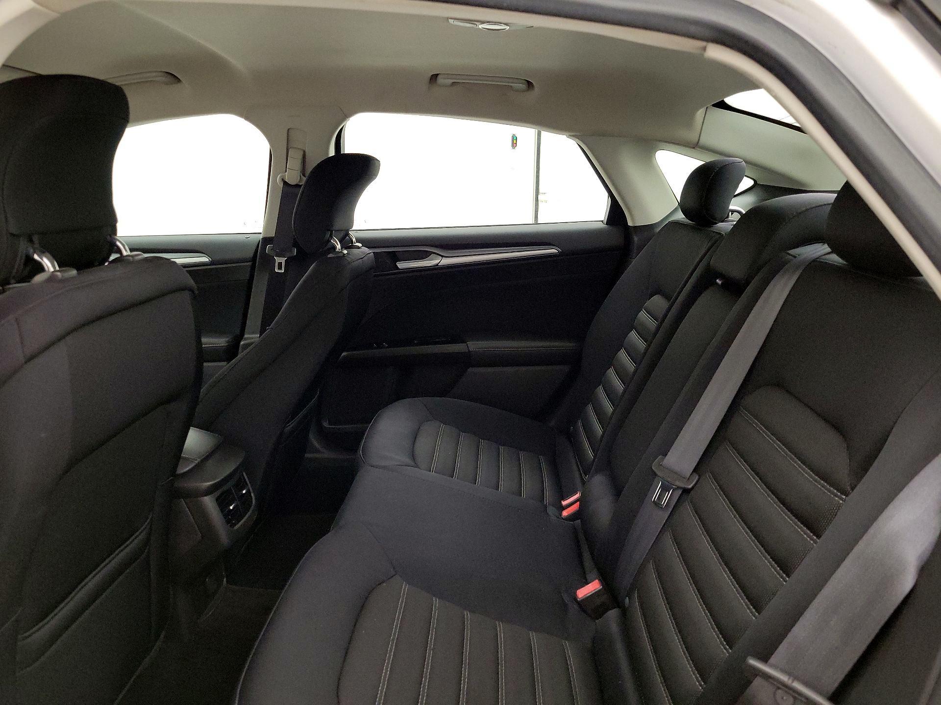Thumbnail: 2014 Ford Fusion - 18