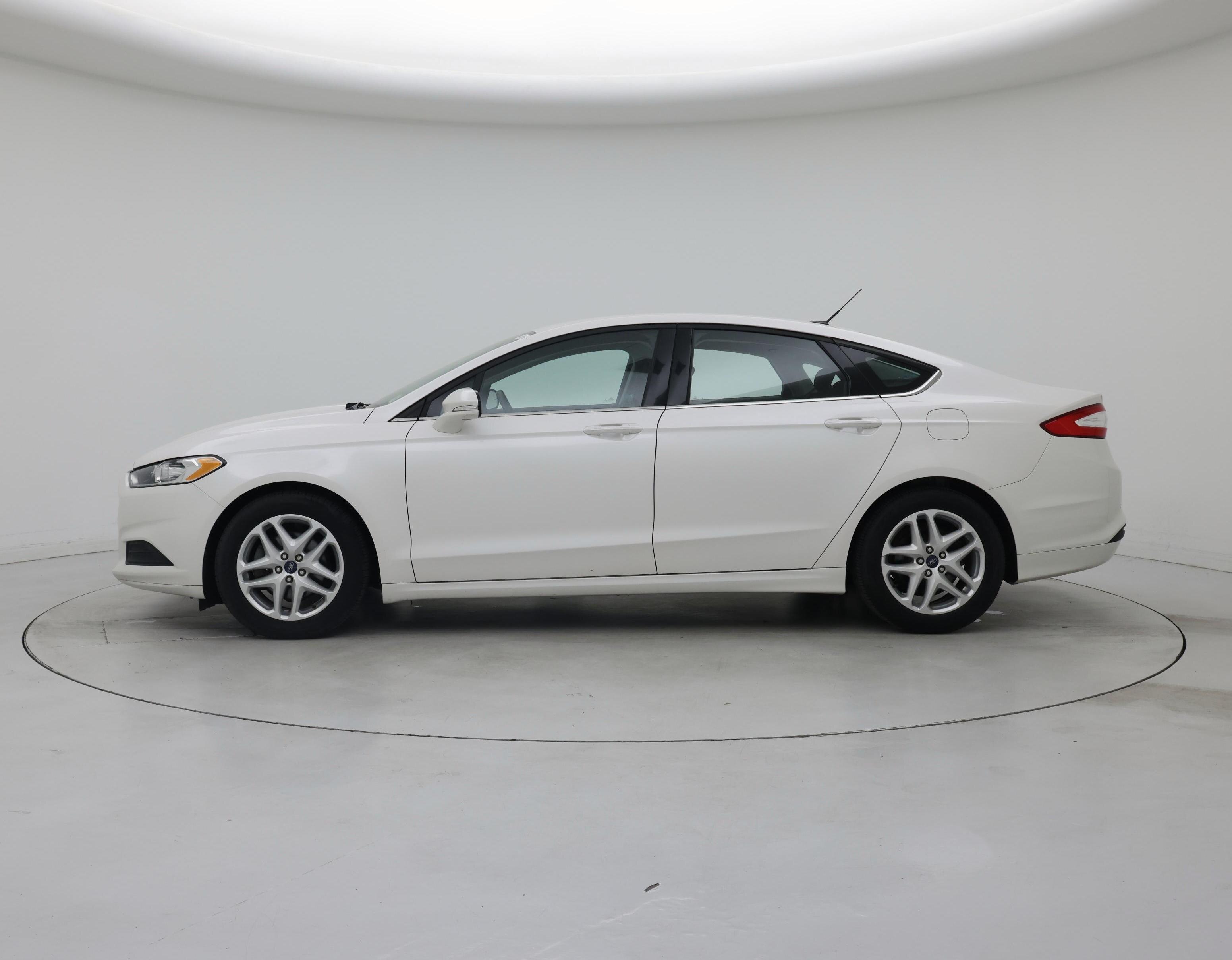 Thumbnail: 2014 Ford Fusion - 3