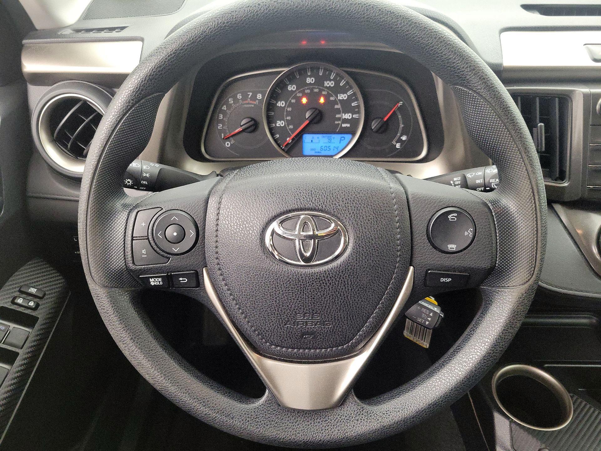 Thumbnail: 2015 Toyota RAV4 - 10