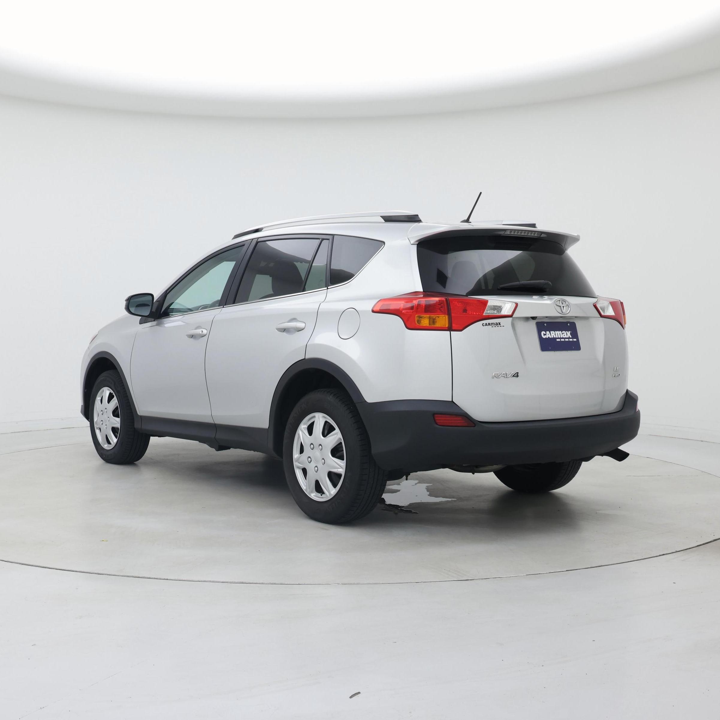 Thumbnail: 2015 Toyota RAV4 - 2