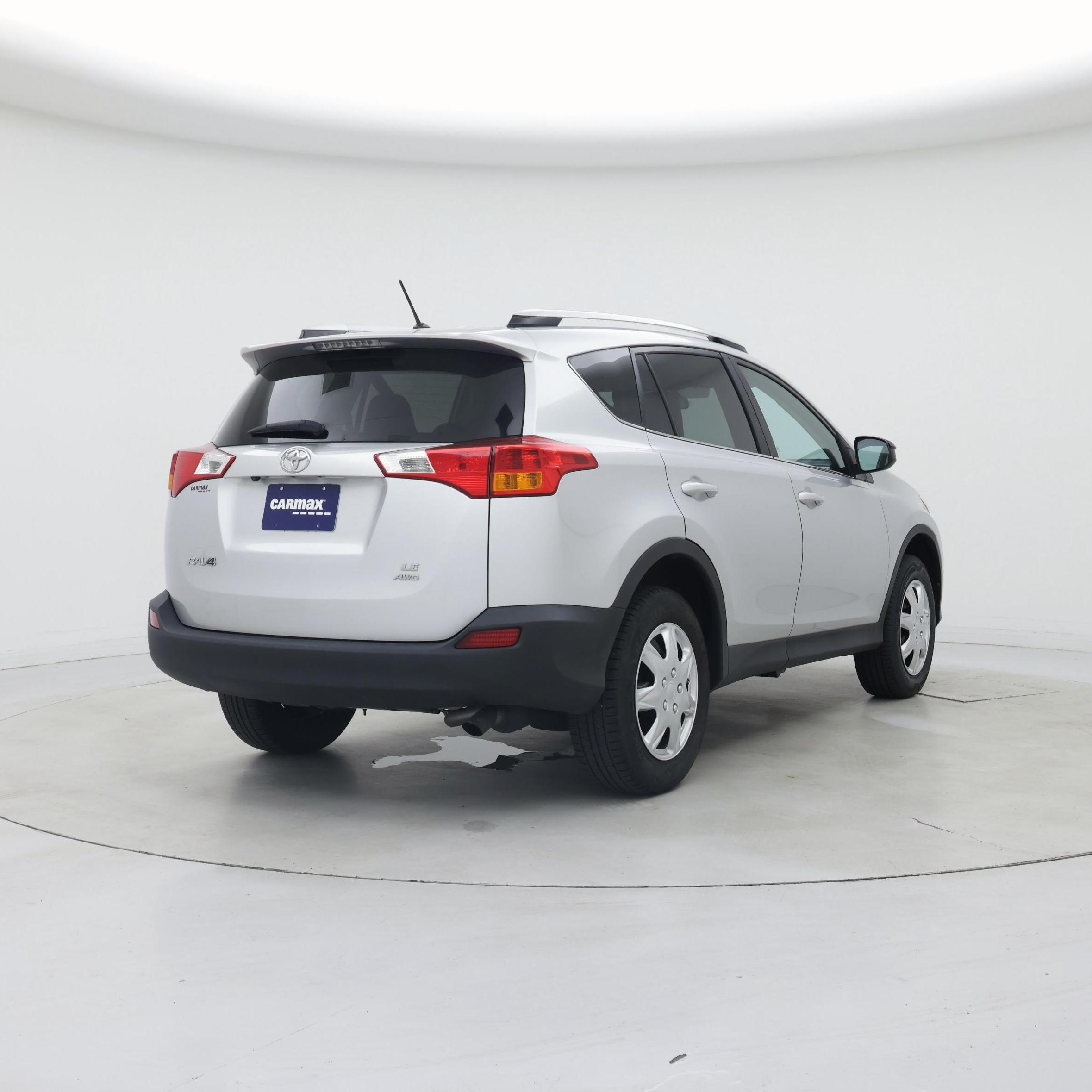 Thumbnail: 2015 Toyota RAV4 - 8