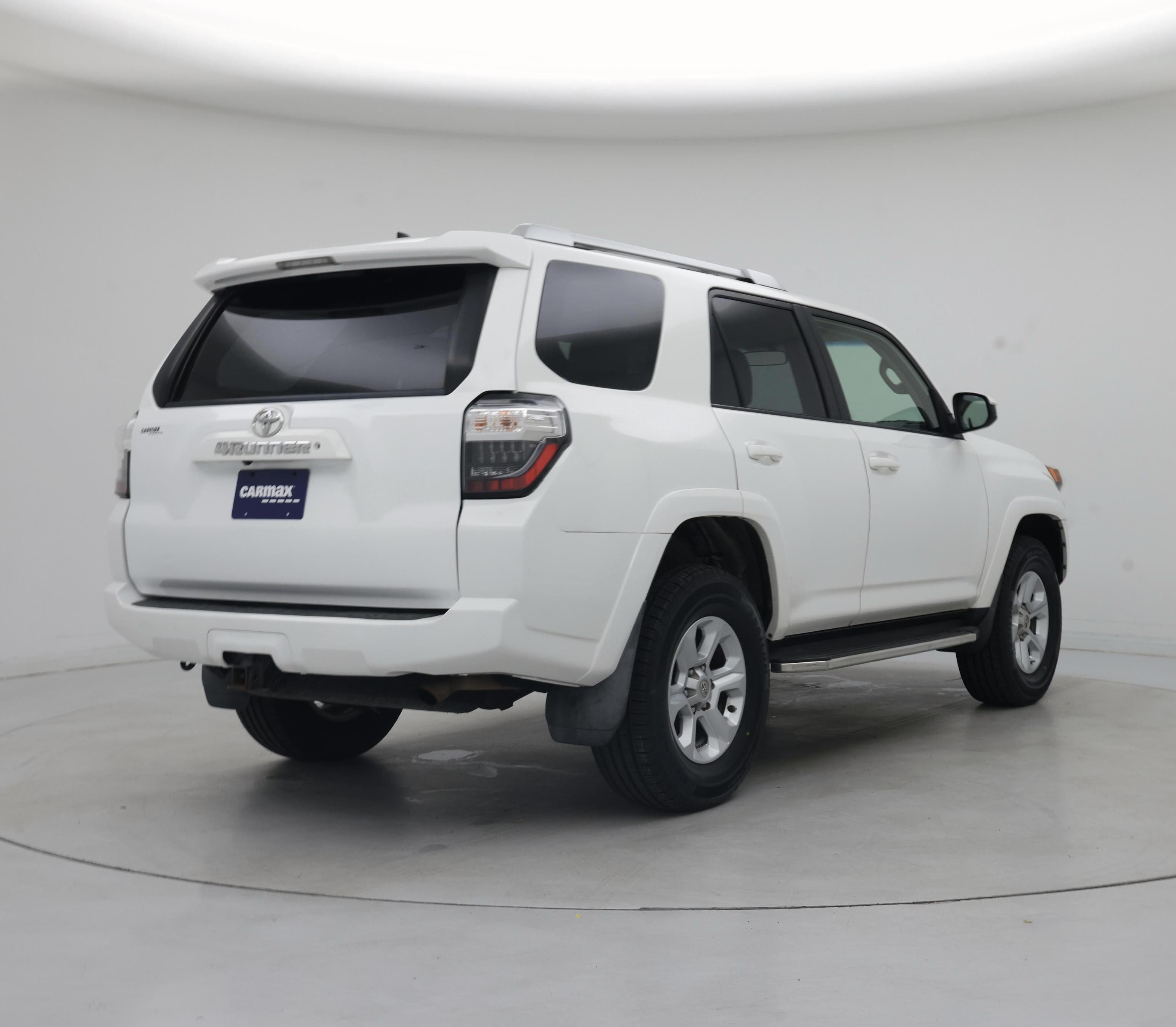Thumbnail: 2017 Toyota 4Runner - 8