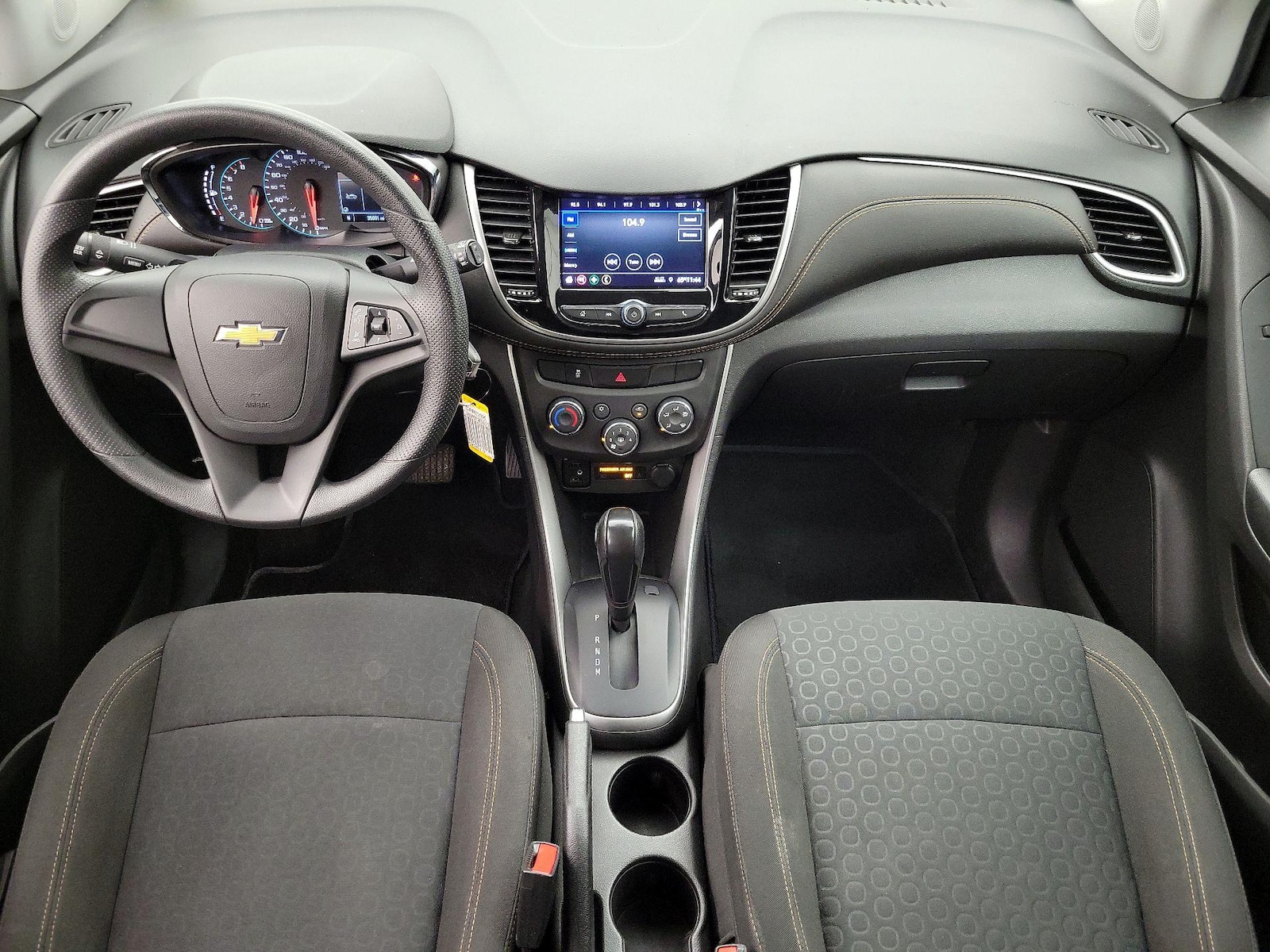 2021 Chevrolet Trax LS - Photo 10