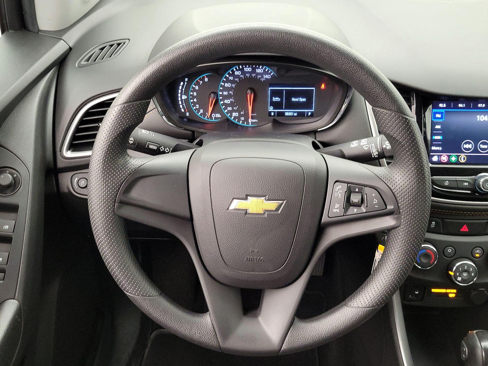 2021 Chevrolet Trax LS - Photo 11