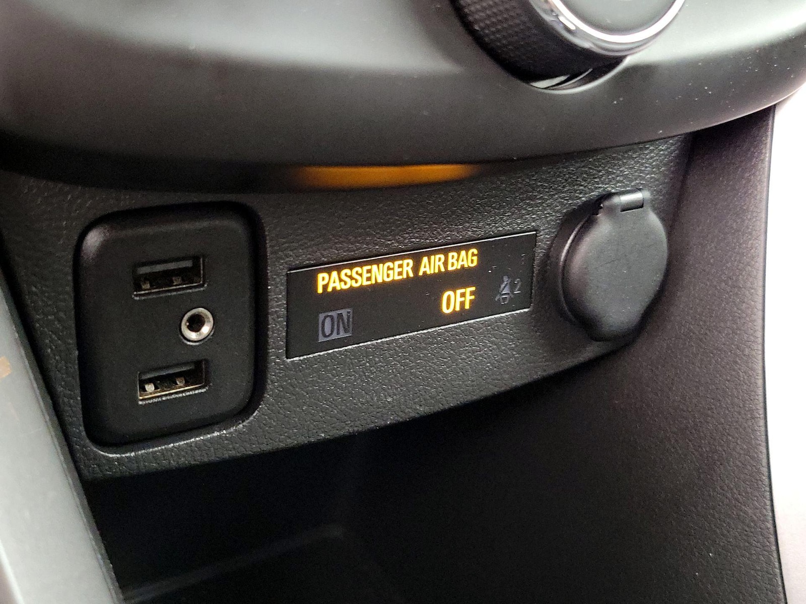 2021 Chevrolet Trax LS - Photo 19