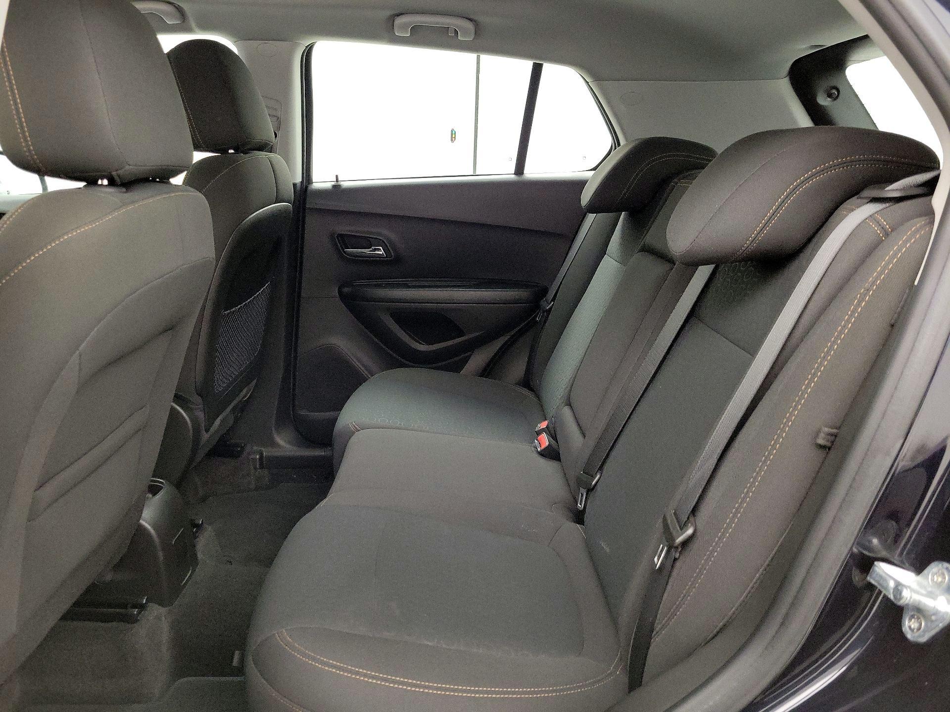 Thumbnail: 2021 Chevrolet Trax - 19