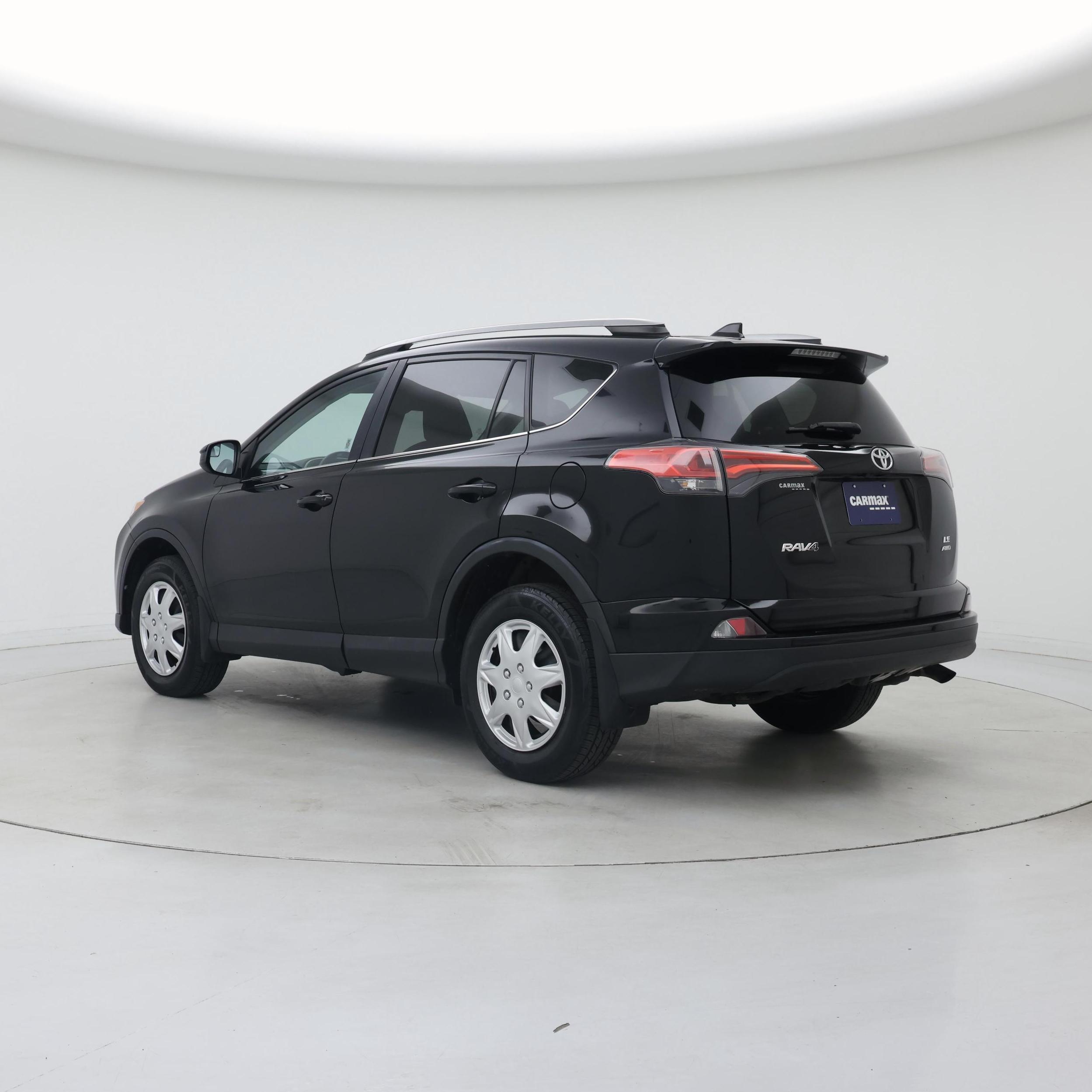 Thumbnail: 2018 Toyota RAV4 - 2