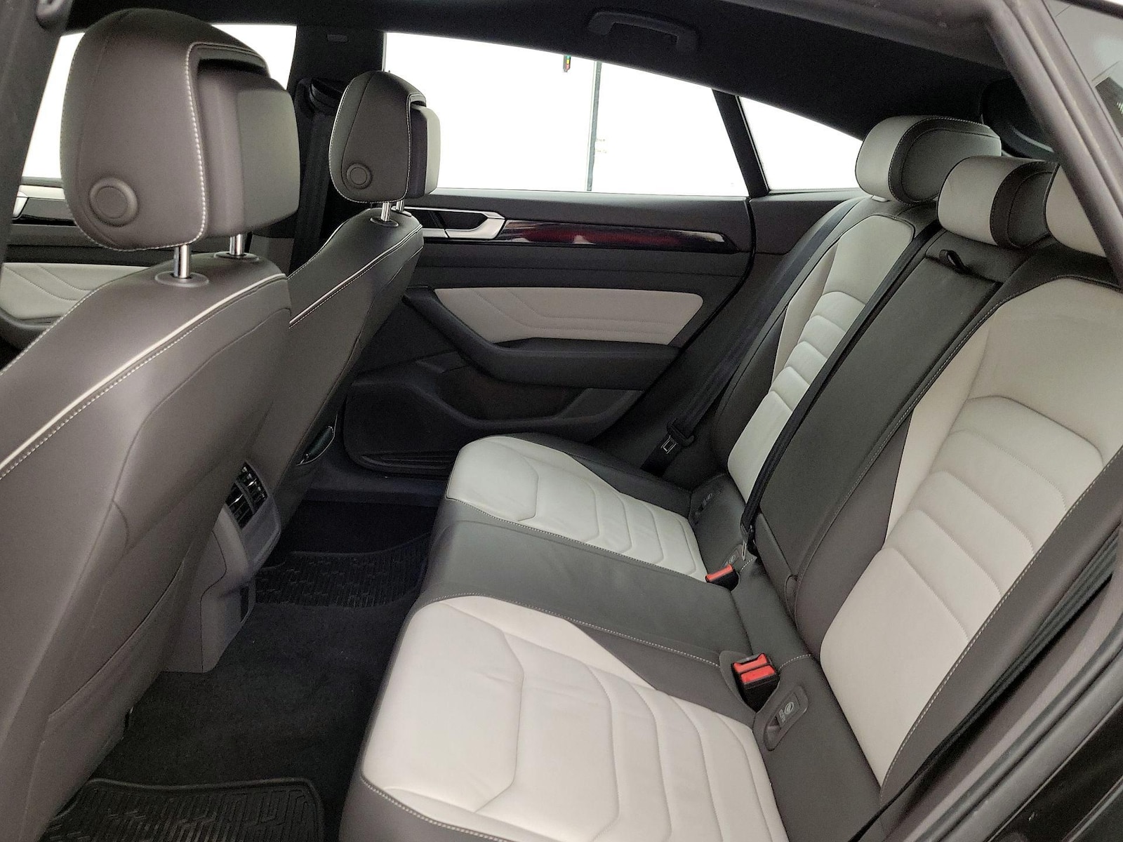 2022 Volkswagen Arteon SEL R-Line - Photo 22