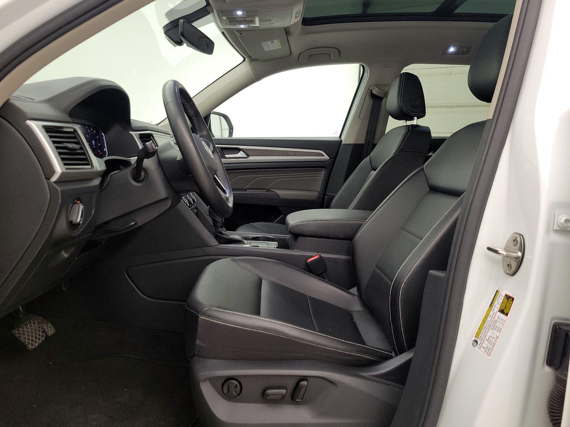 Thumbnail: 2022 Volkswagen Atlas - 11