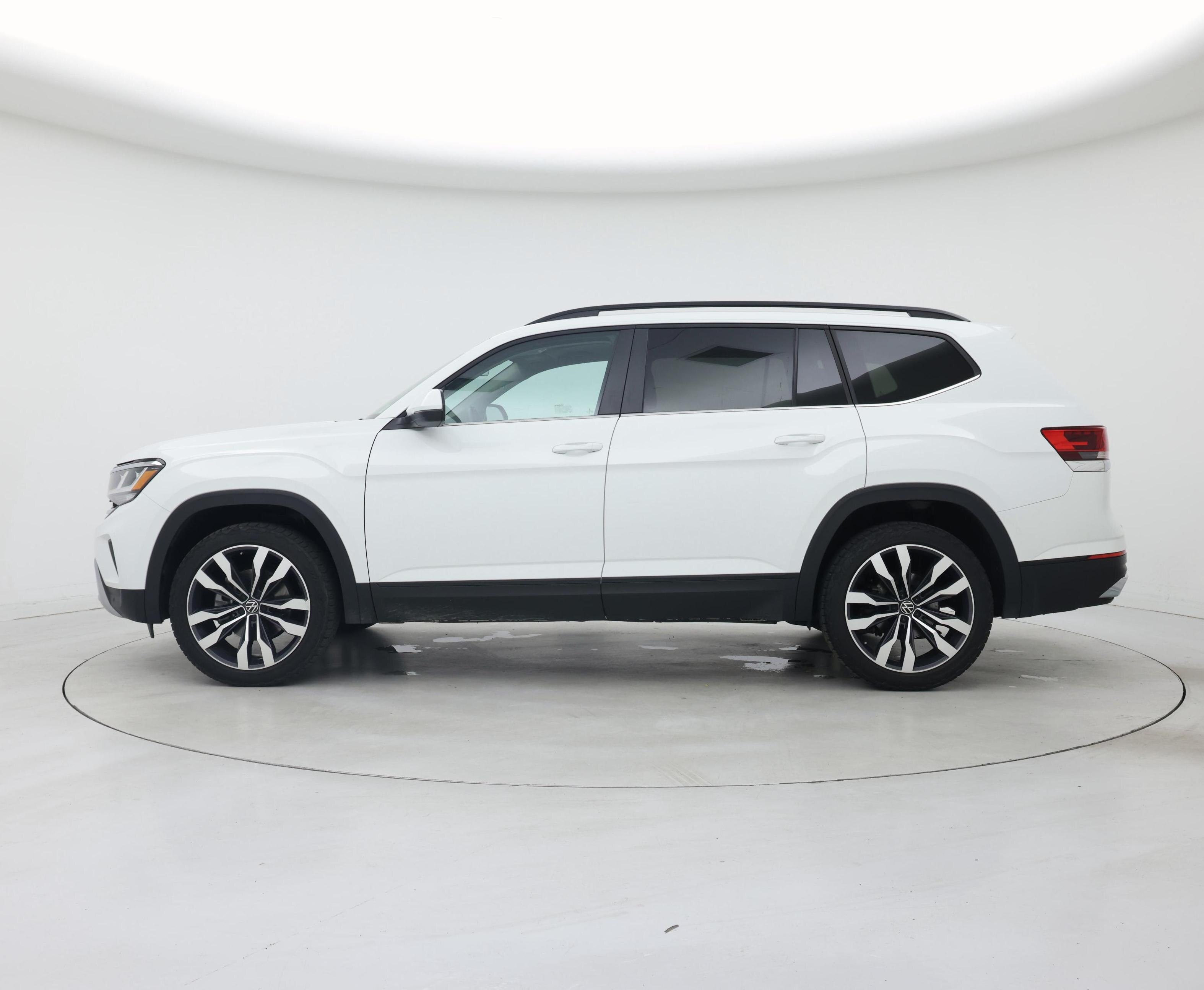 Thumbnail: 2022 Volkswagen Atlas - 3