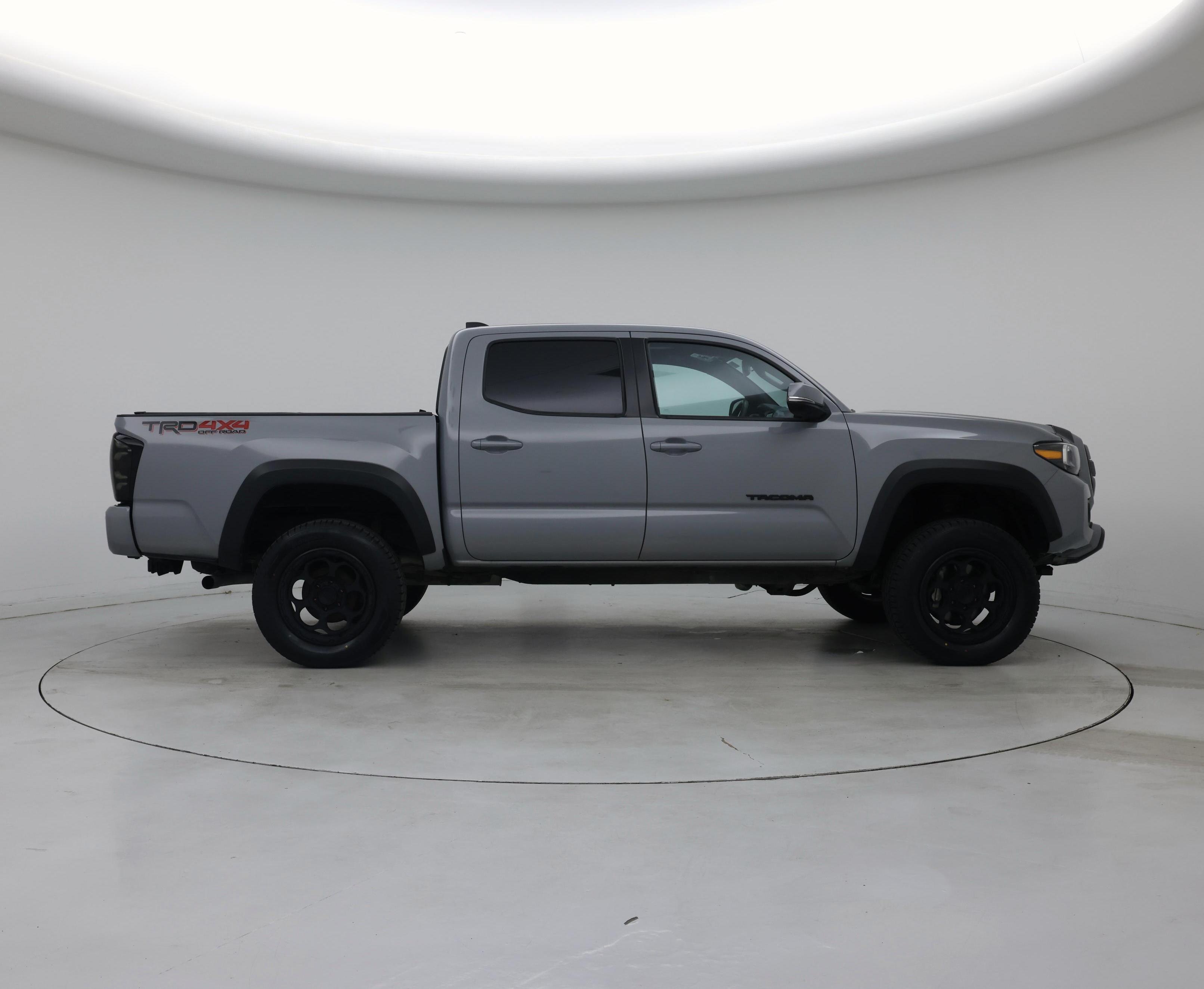 Thumbnail: 2021 Toyota Tacoma - 7