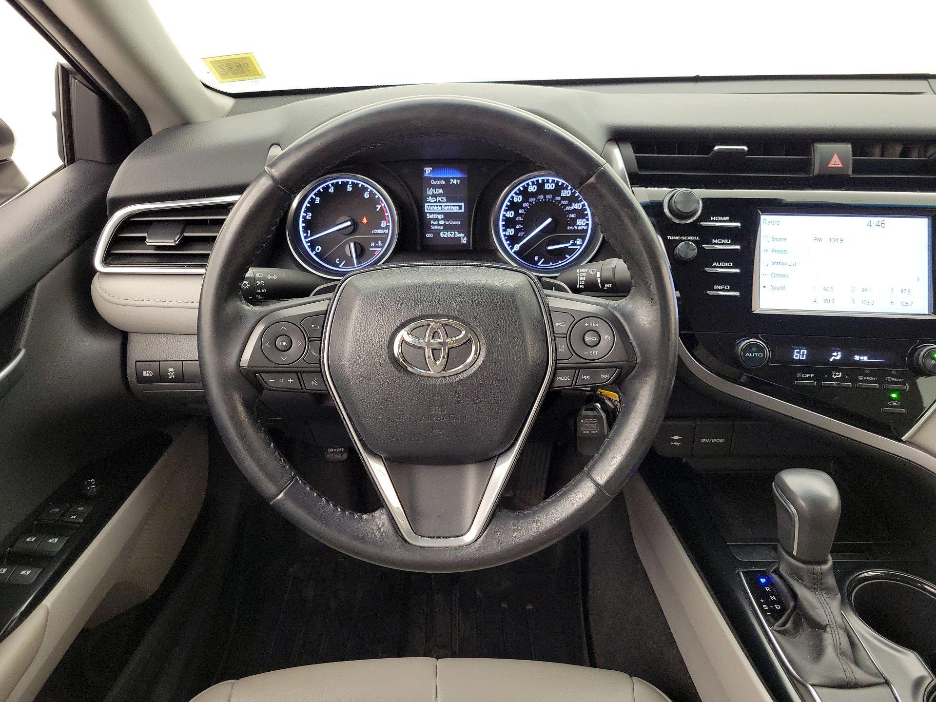 Thumbnail: 2018 Toyota Camry - 10