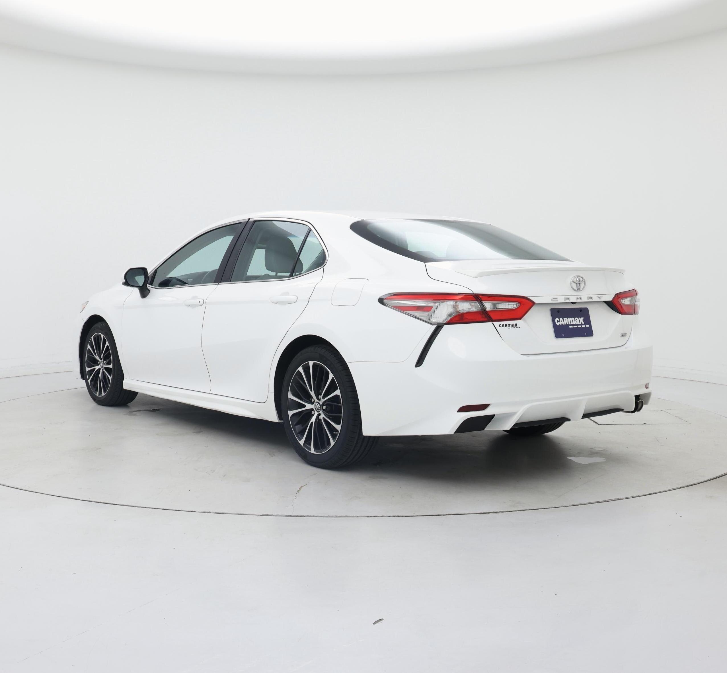 Thumbnail: 2018 Toyota Camry - 2