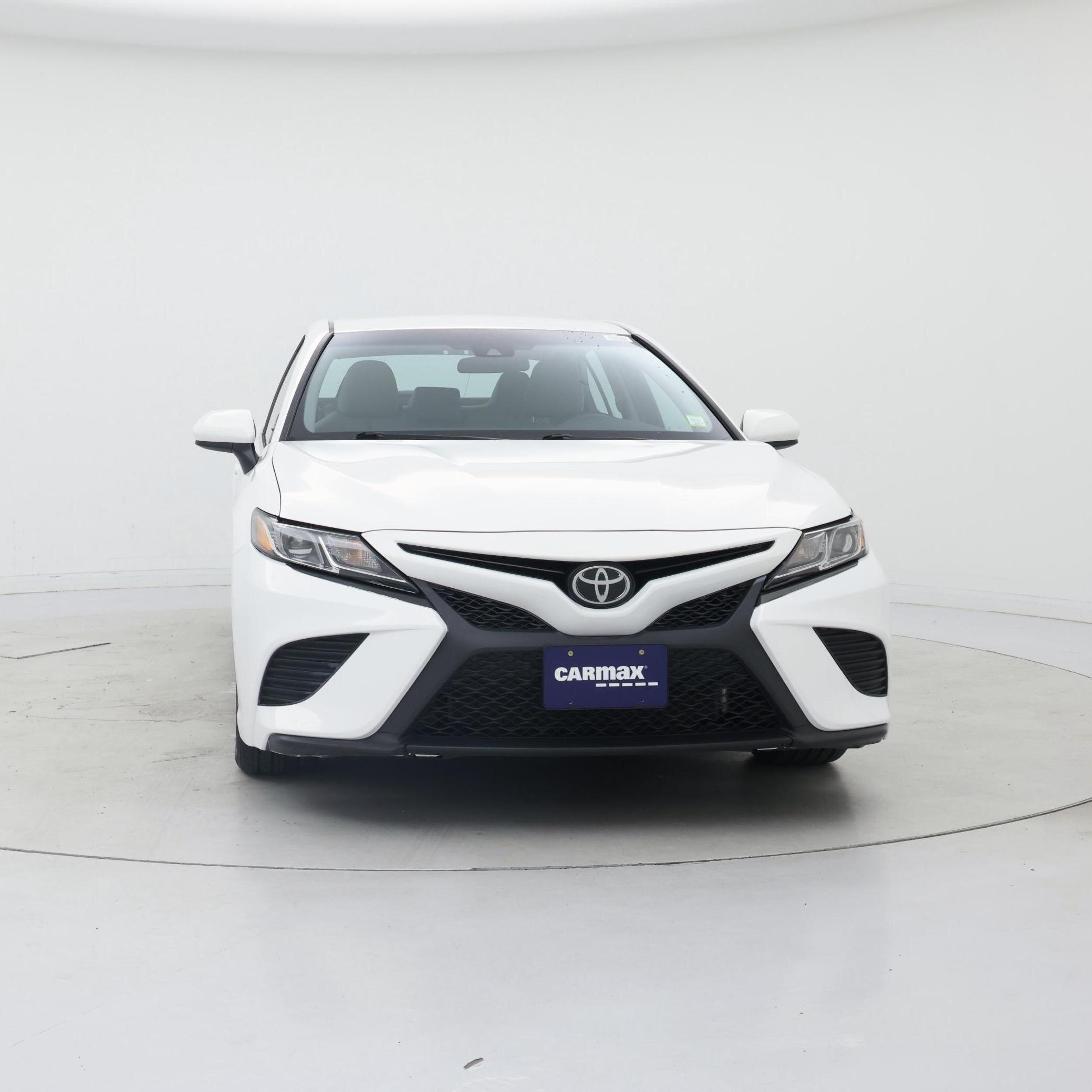 Thumbnail: 2018 Toyota Camry - 5