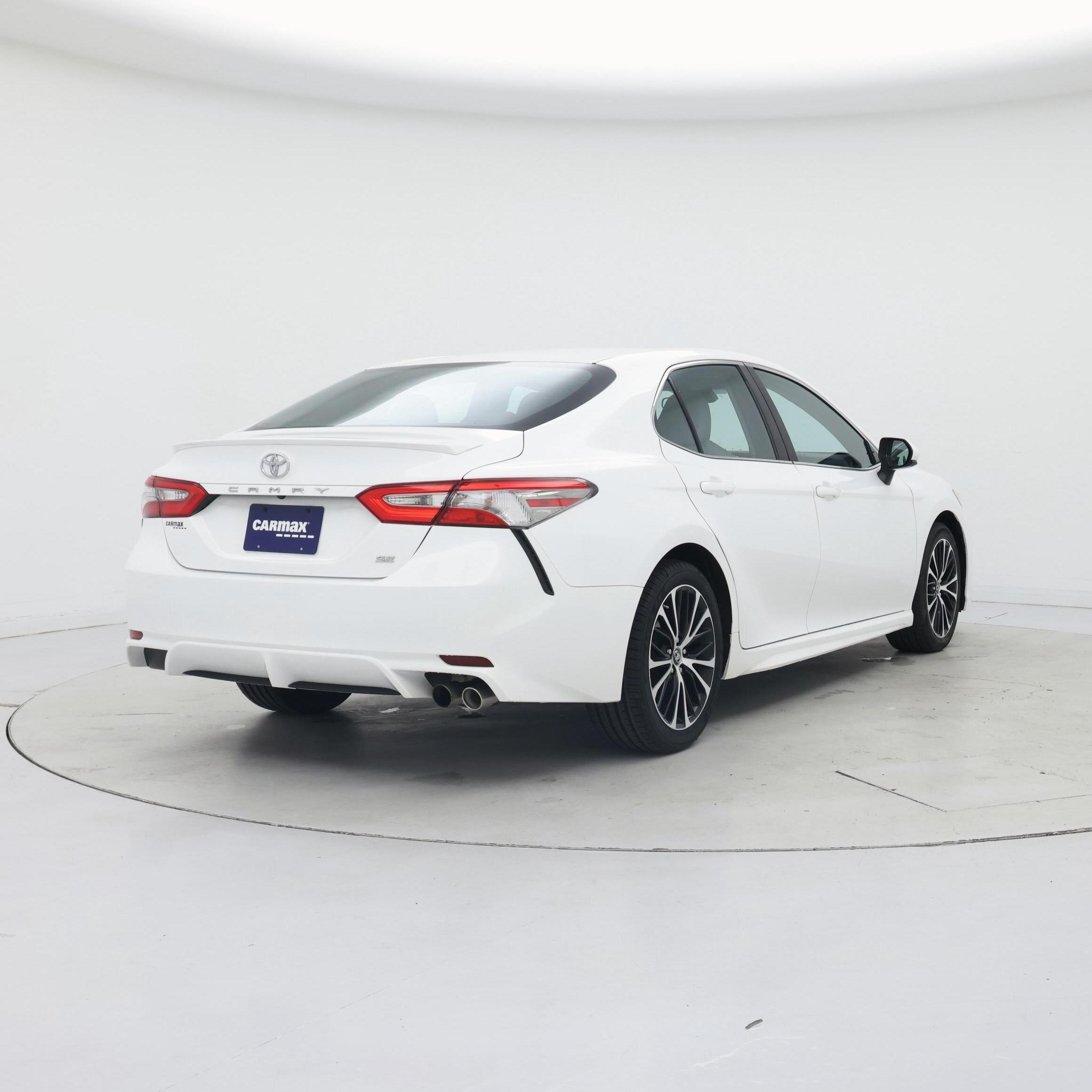Thumbnail: 2018 Toyota Camry - 8