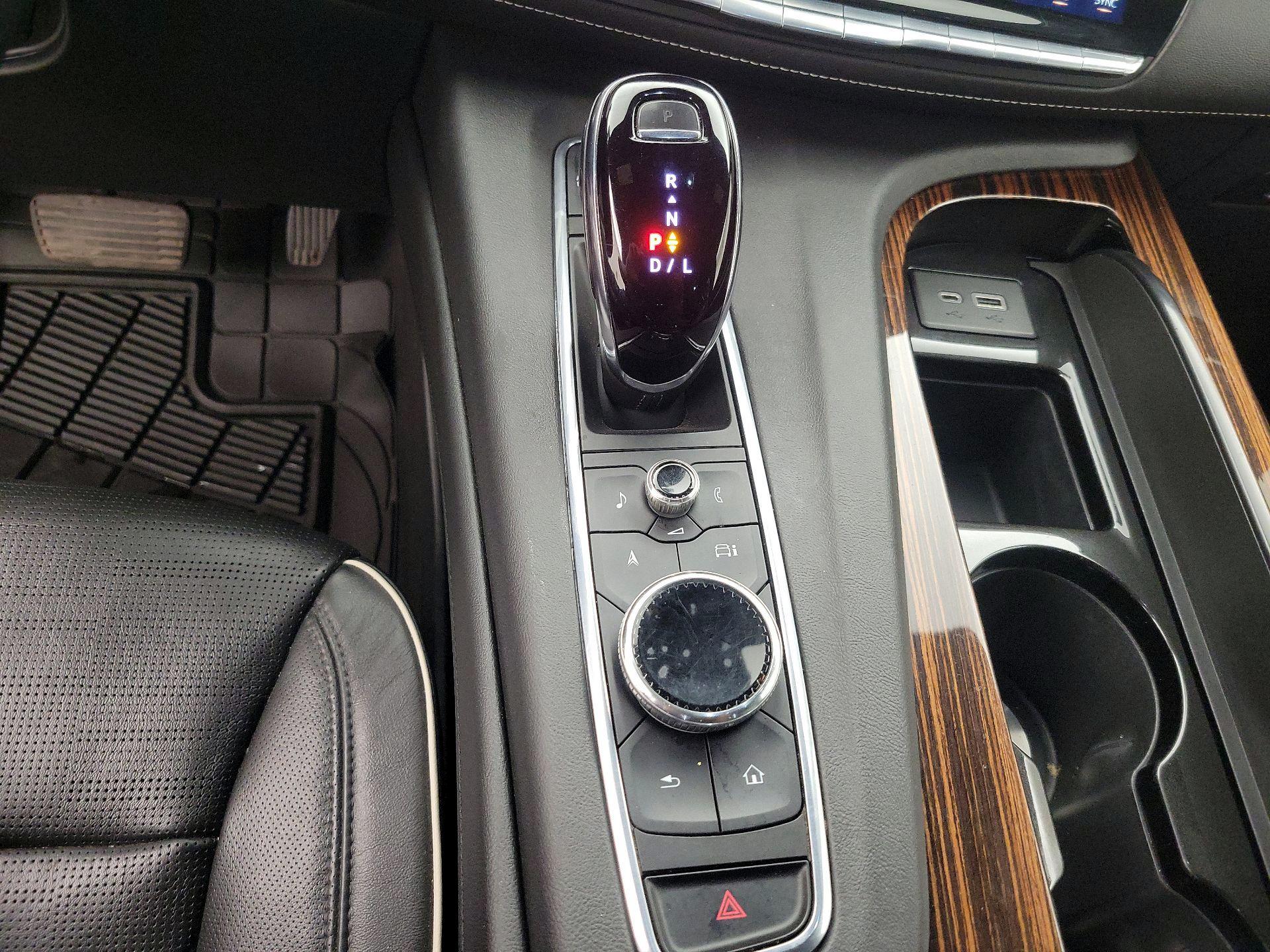 Thumbnail: 2021 Cadillac Escalade - 18