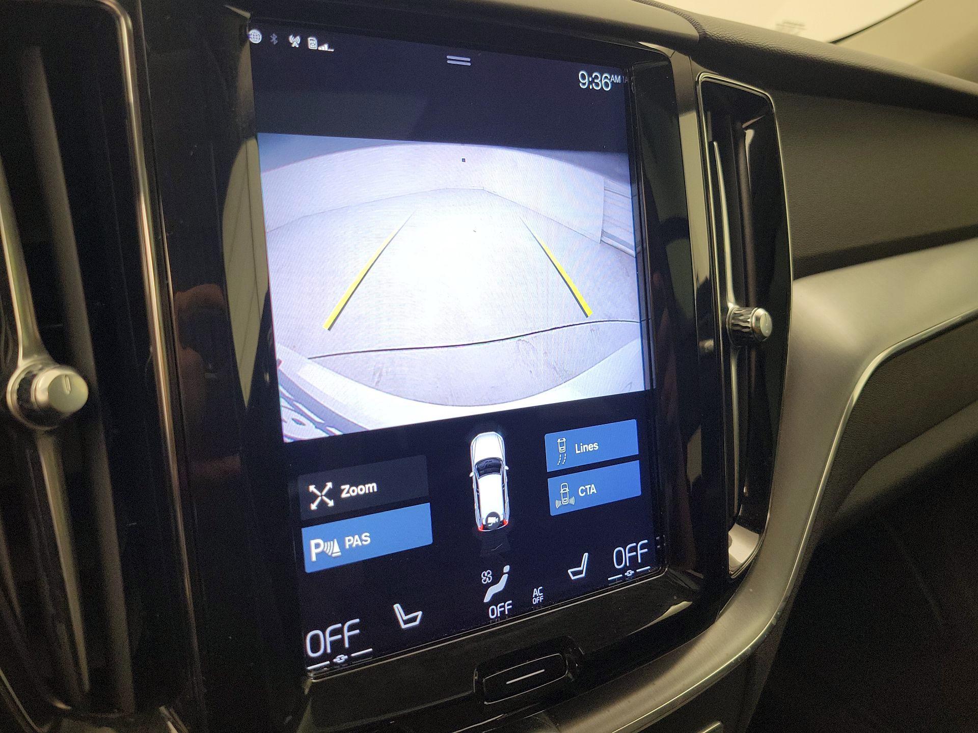 Thumbnail: 2020 Volvo XC60 - 15
