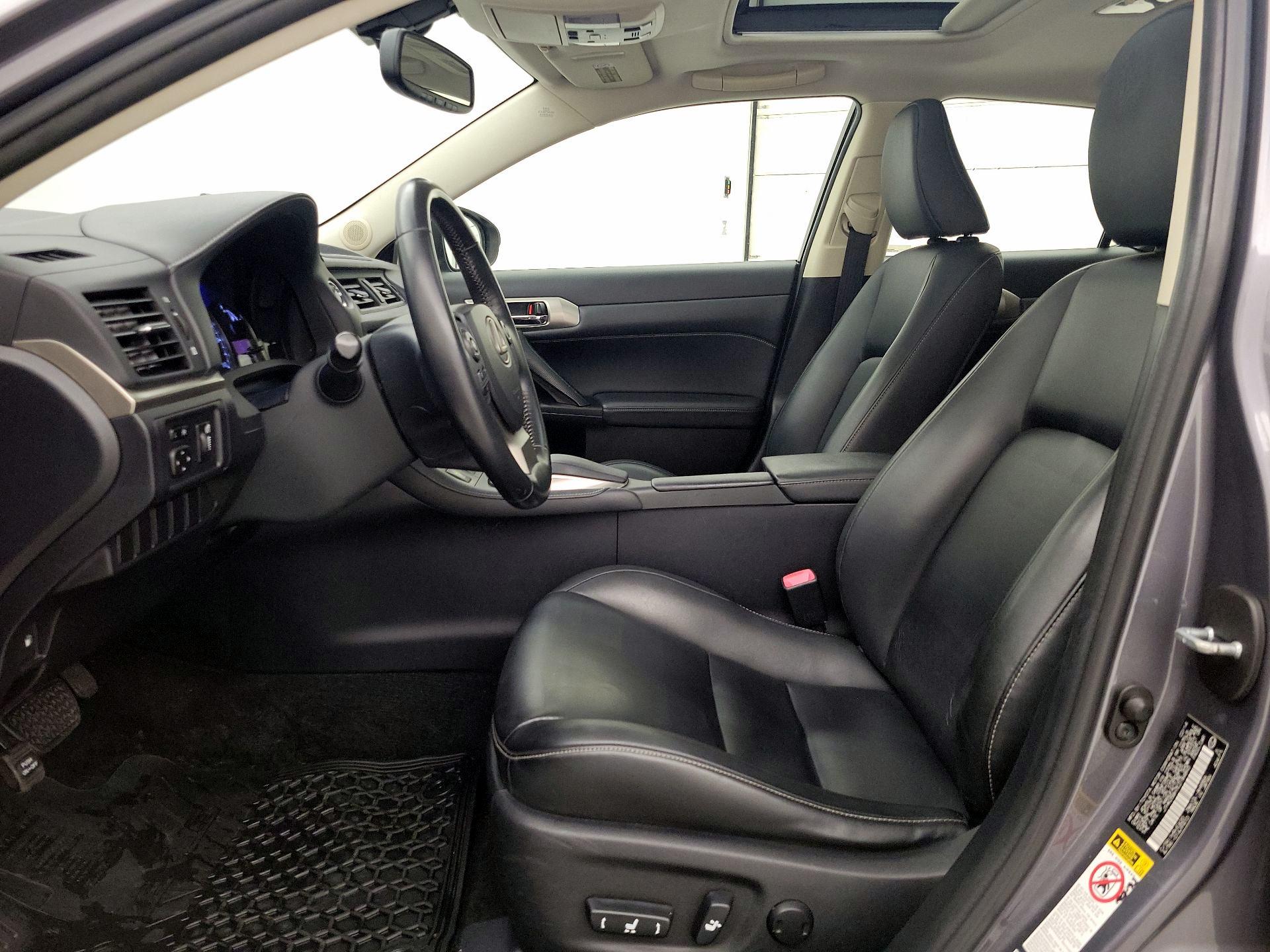 Thumbnail: 2014 Lexus CT - 11