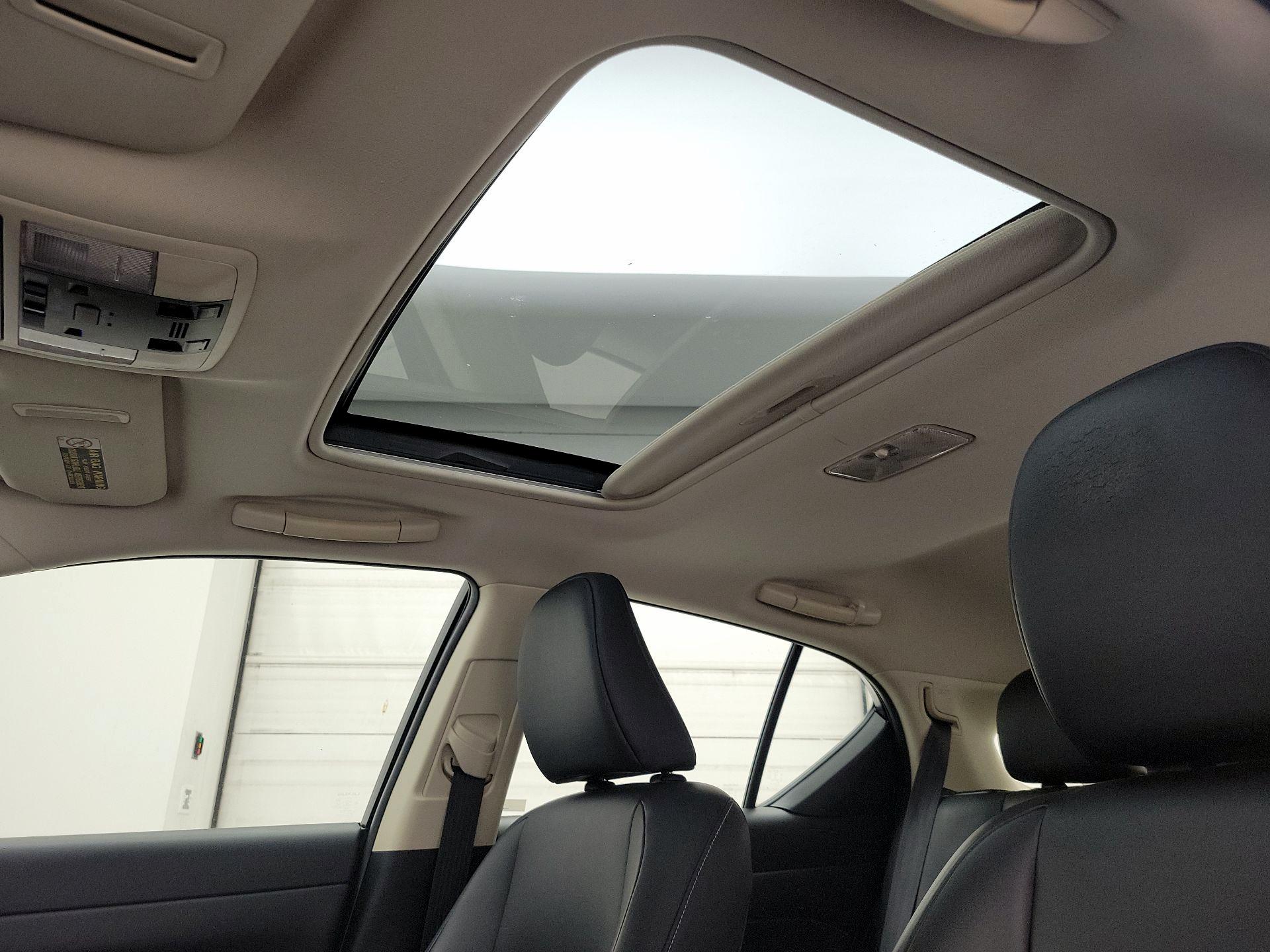 Thumbnail: 2014 Lexus CT - 20