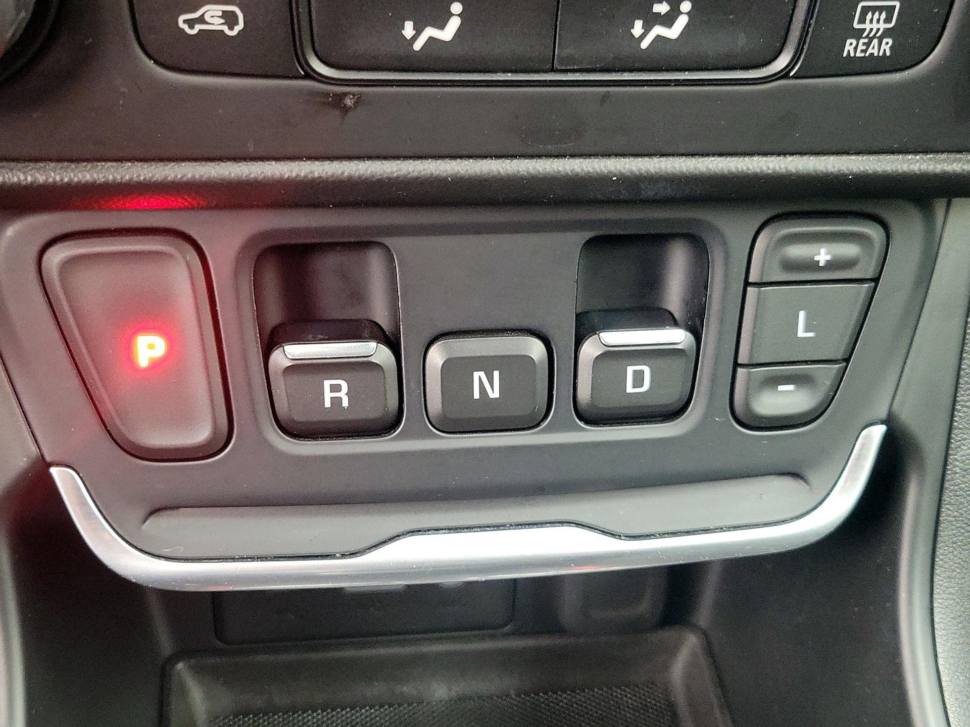 Thumbnail: 2019 GMC Terrain - 17