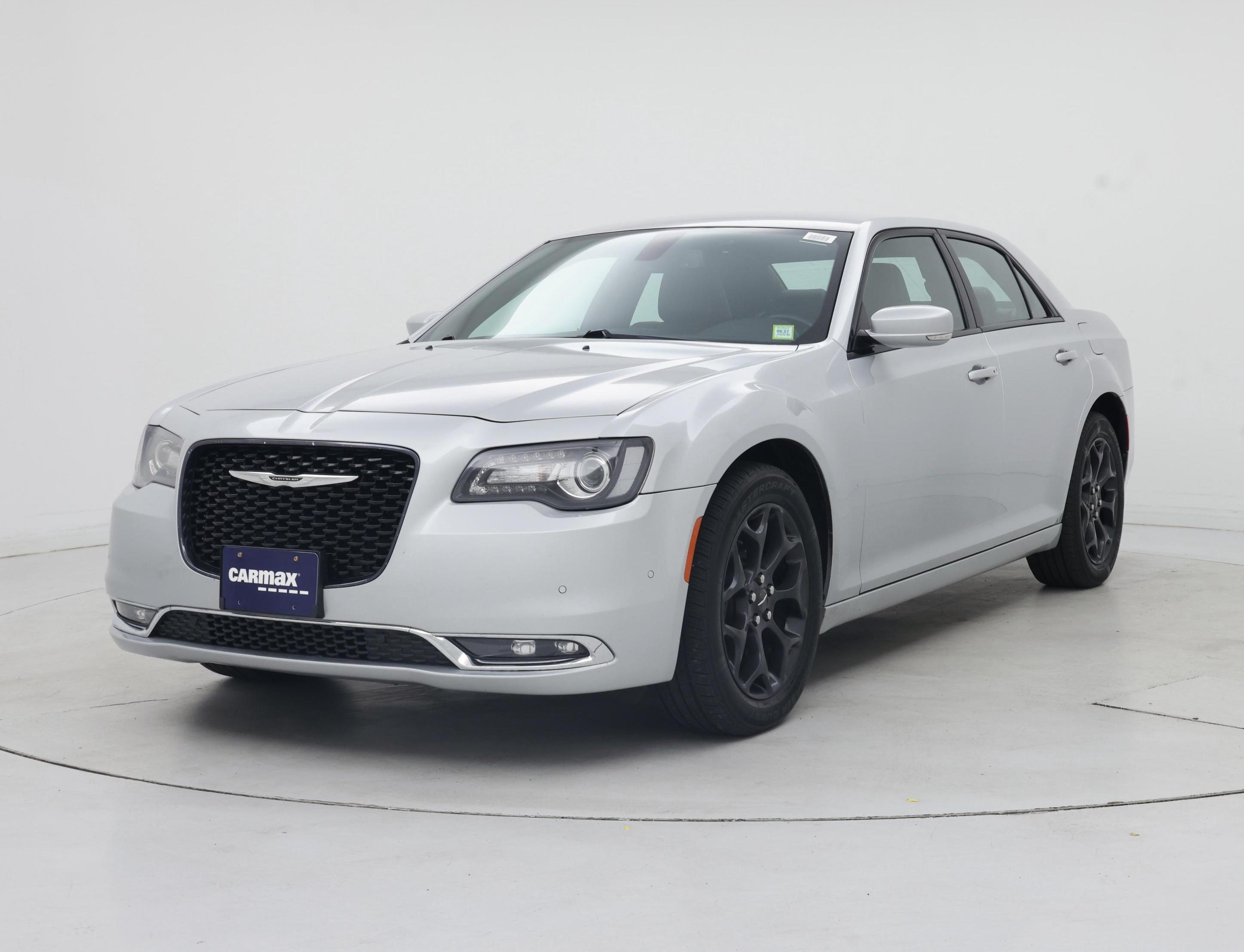 Thumbnail: 2020 Chrysler 300 - 4
