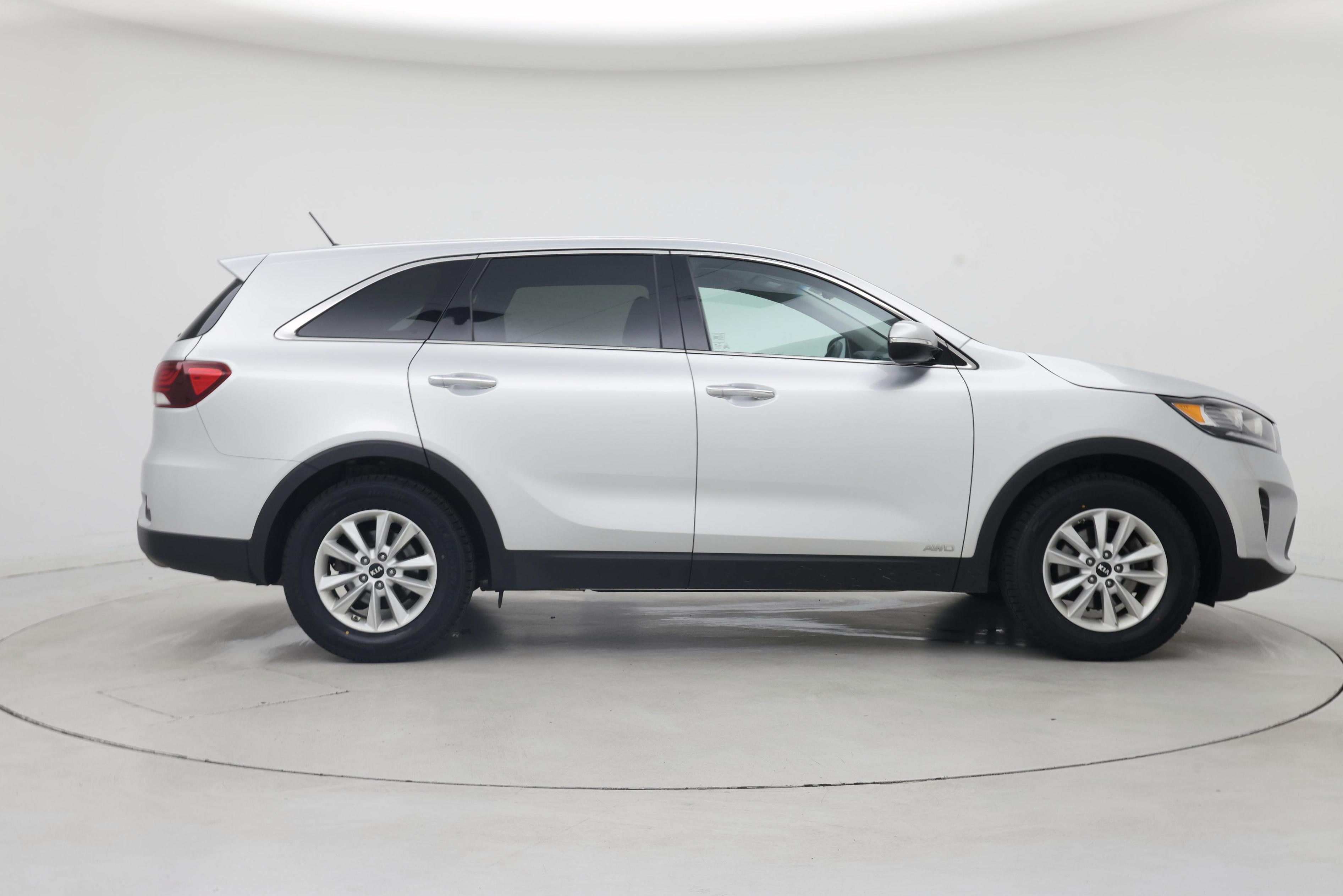 Thumbnail: 2020 Kia Sorento - 7