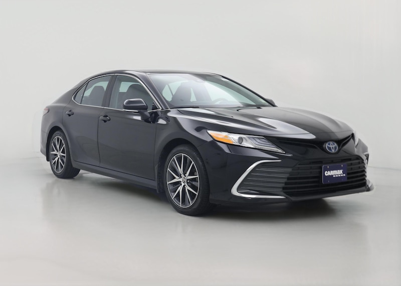 2022 Toyota Camry Hybrid XLE