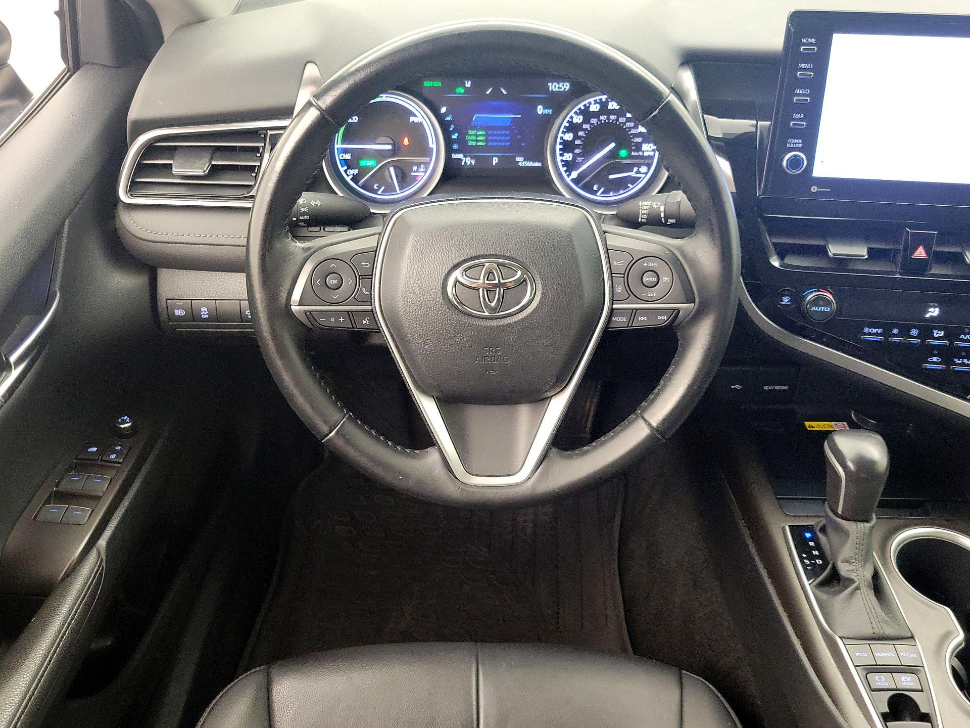 Thumbnail: 2022 Toyota Camry - 10