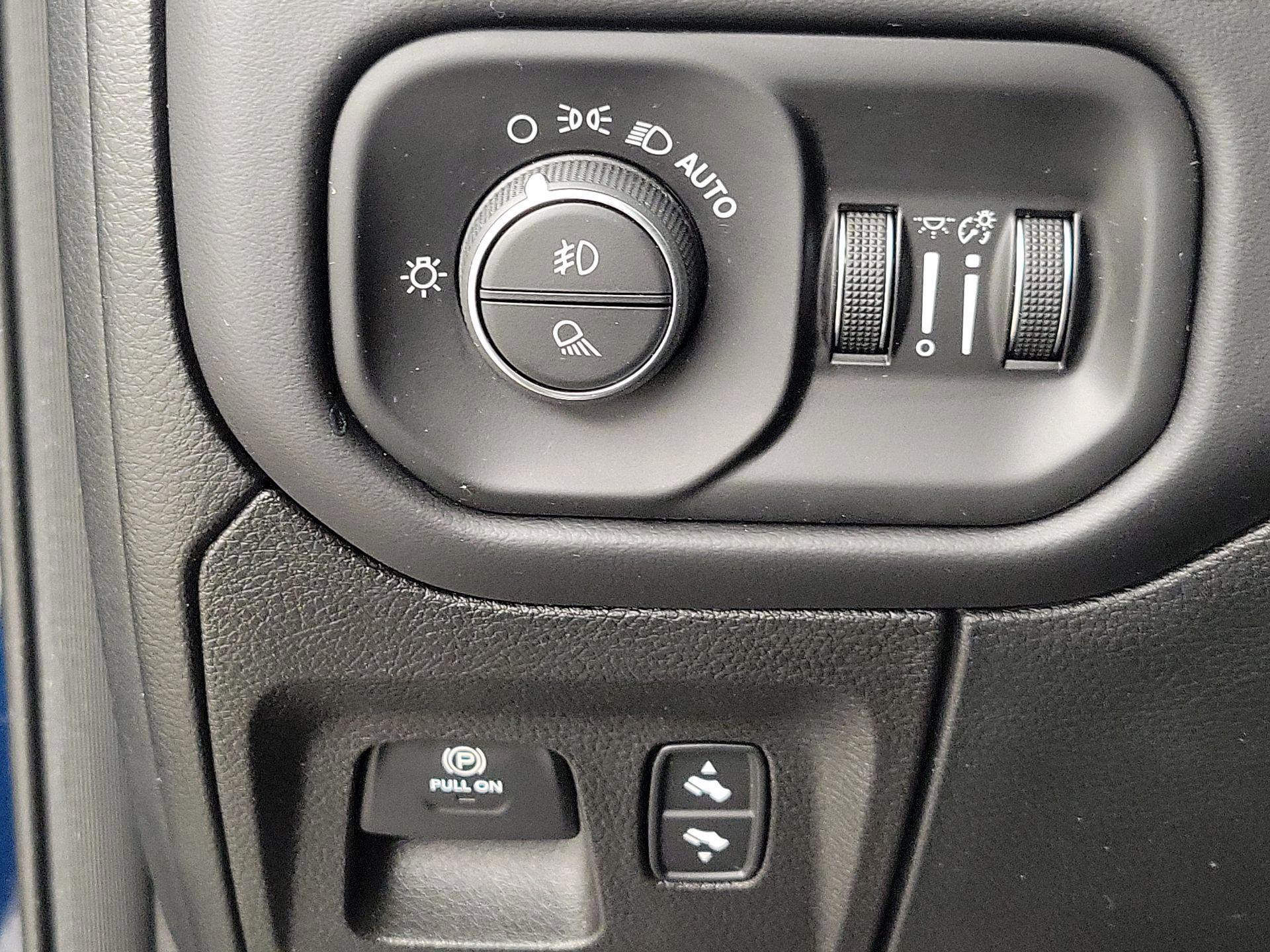 Thumbnail: 2021 RAM 1500 - 13