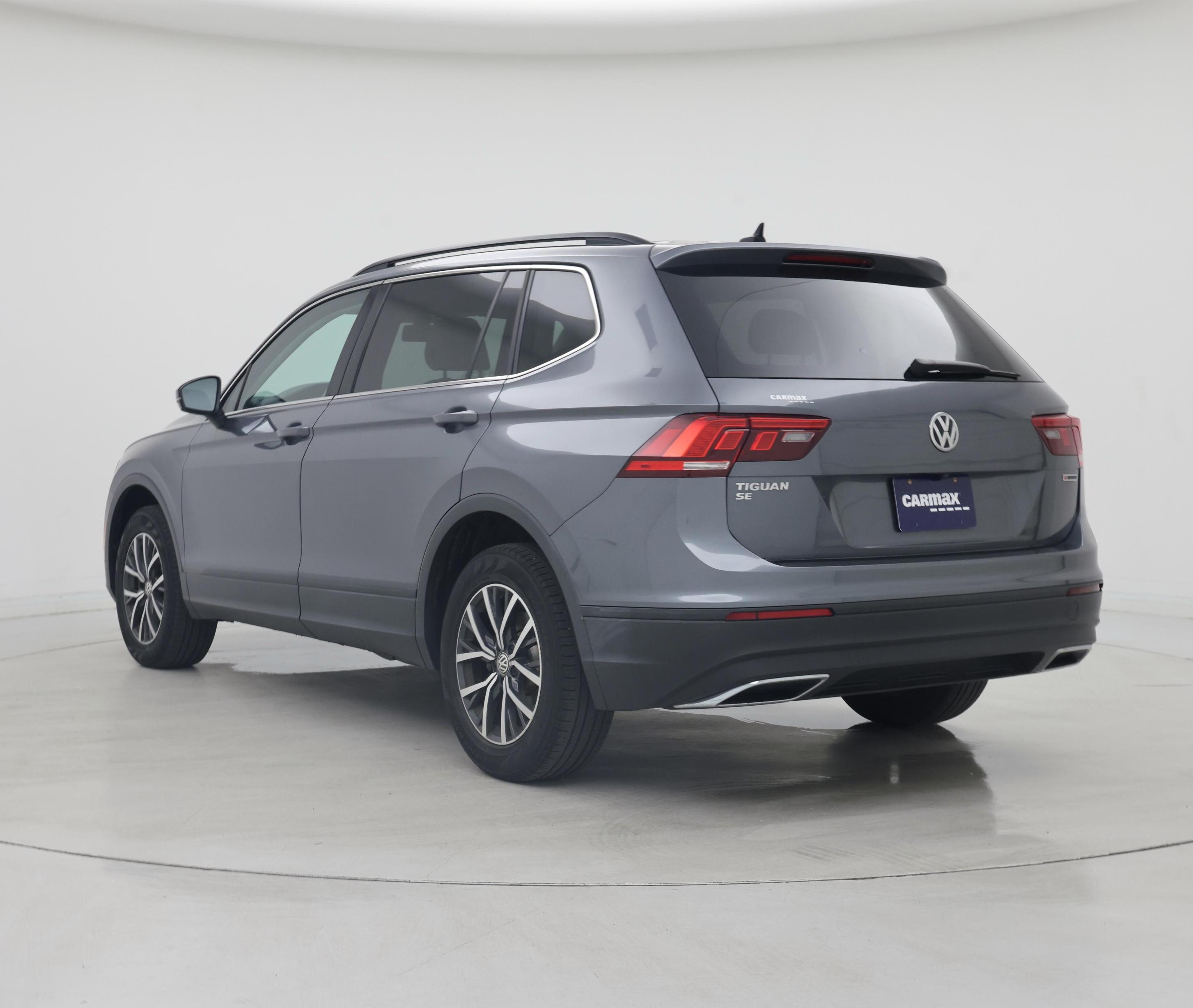 Thumbnail: 2019 Volkswagen Tiguan - 2