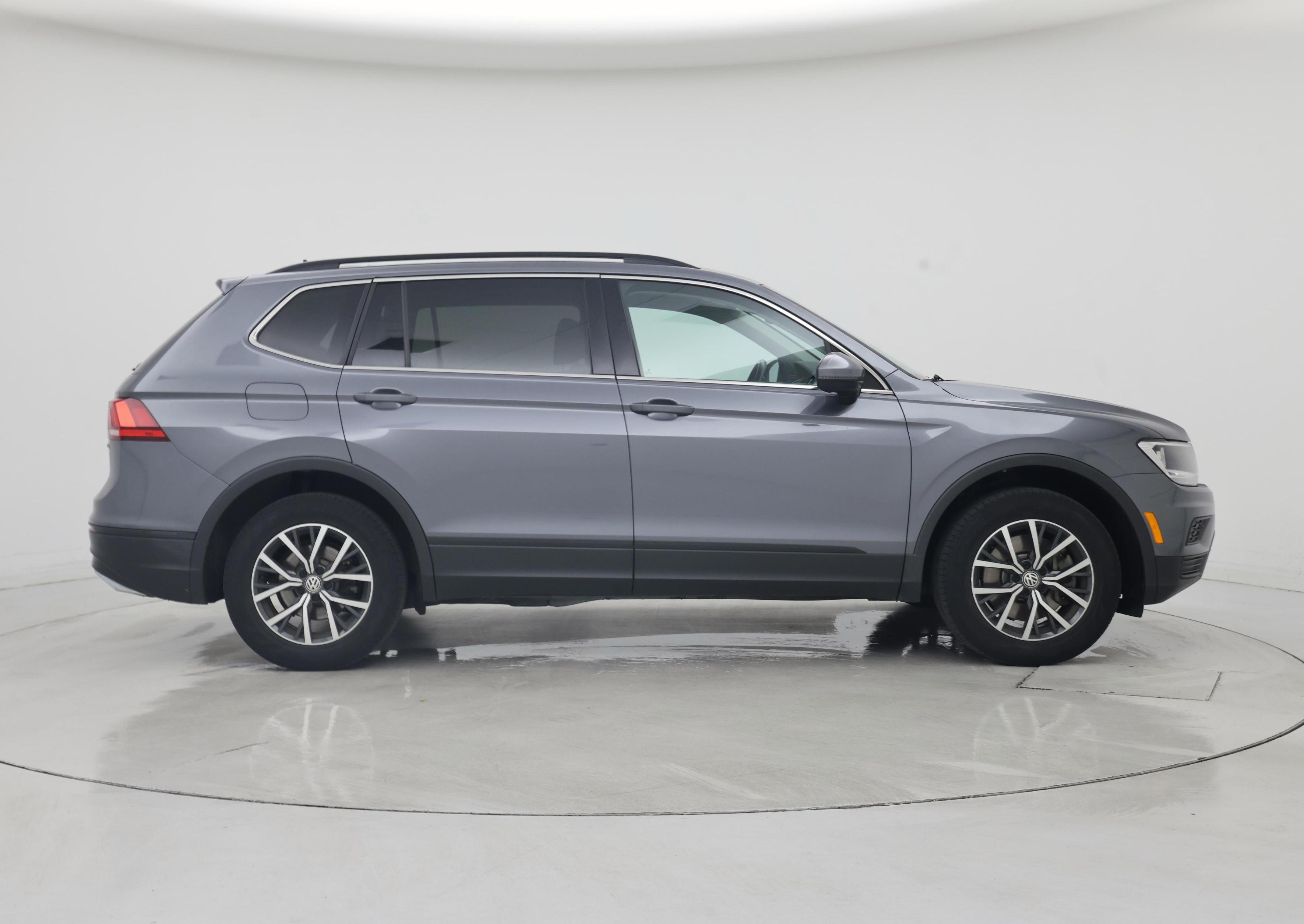 Thumbnail: 2019 Volkswagen Tiguan - 7