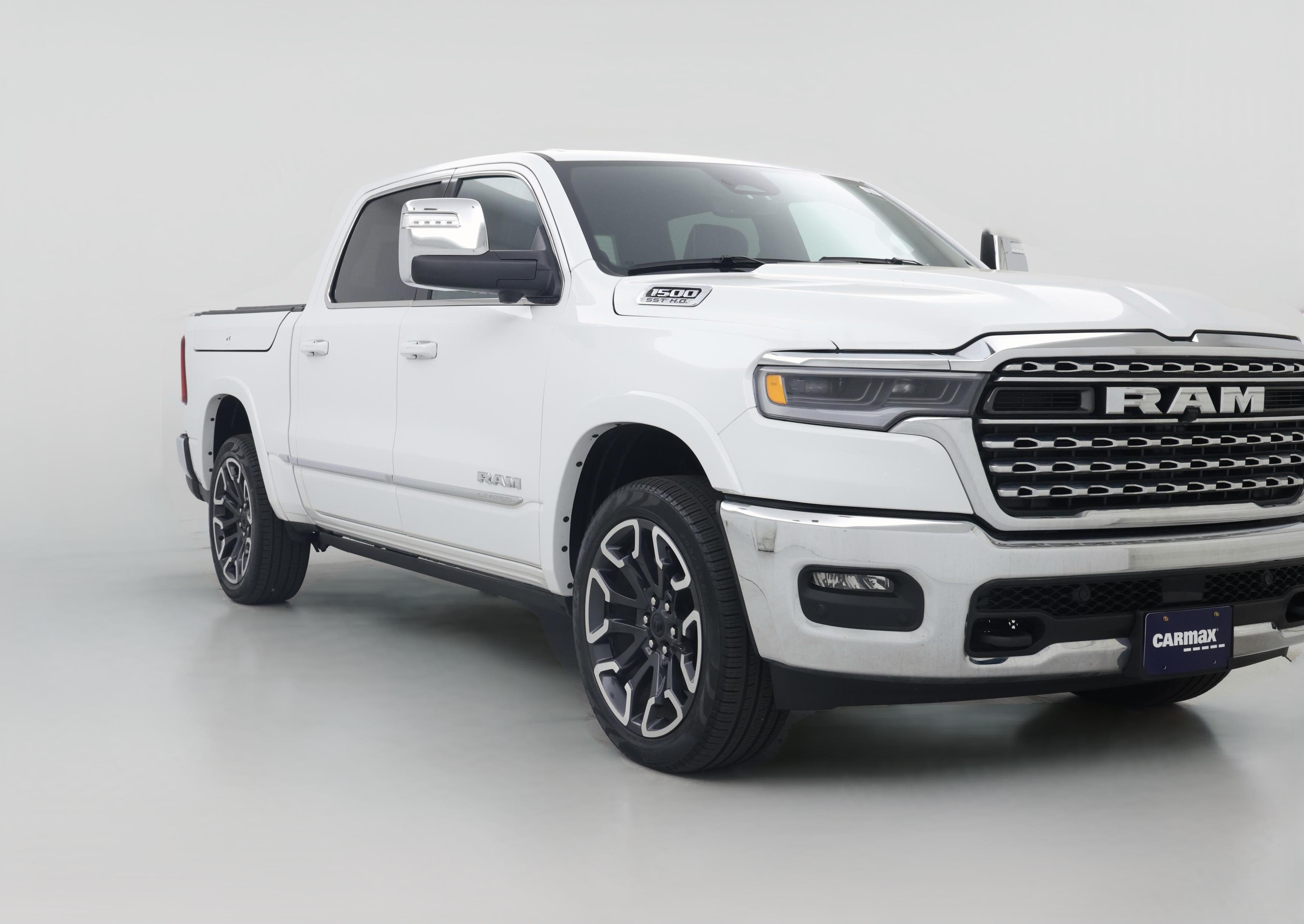 Thumbnail: 2025 RAM 1500 - 1