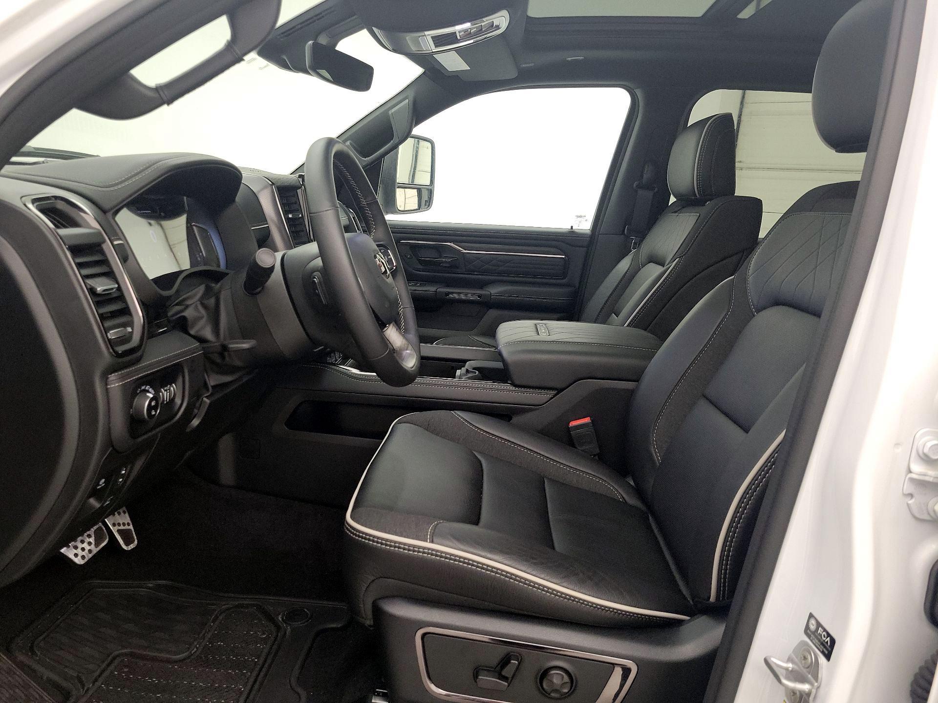 Thumbnail: 2025 RAM 1500 - 11