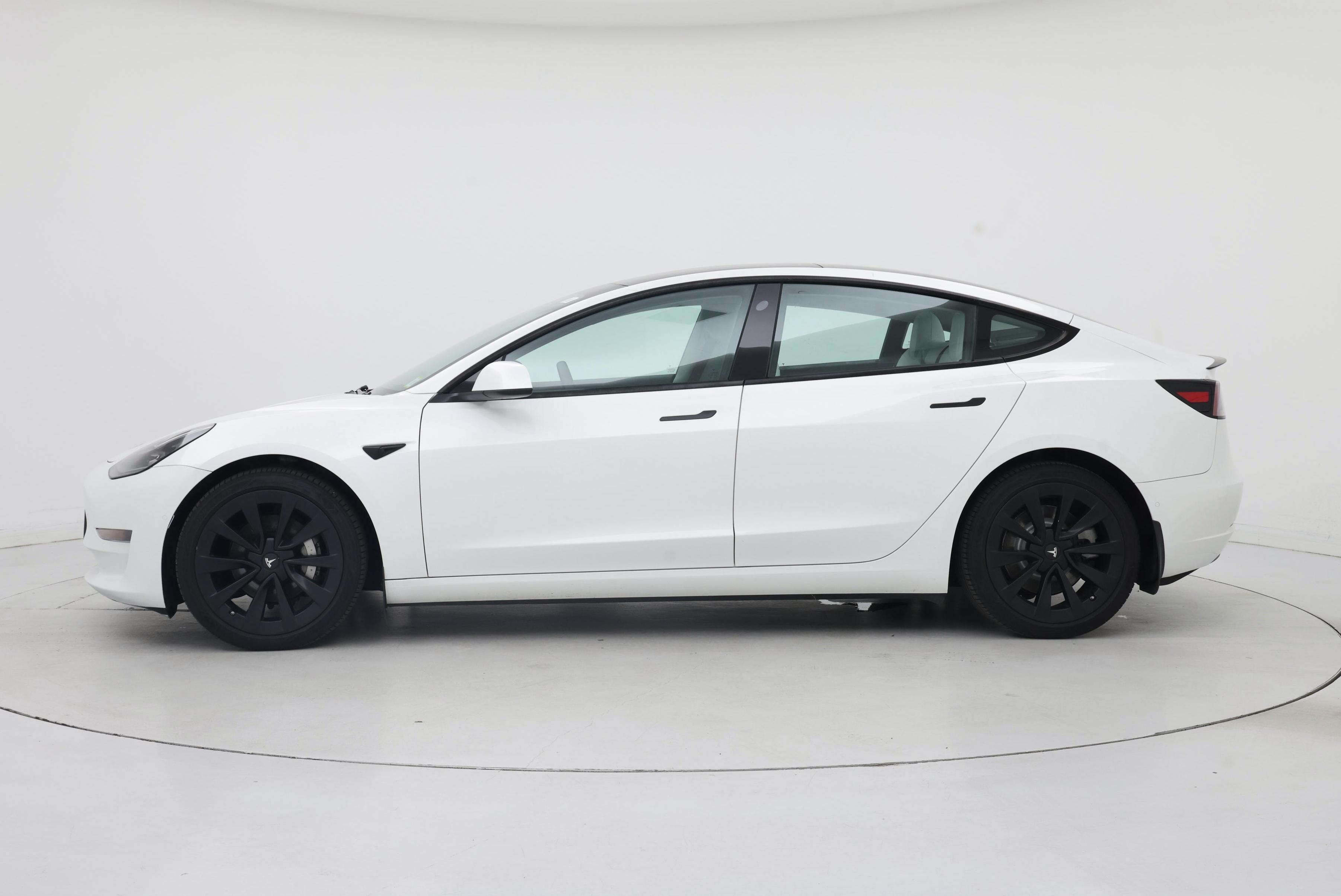 Thumbnail: 2021 Tesla Model 3 - 3