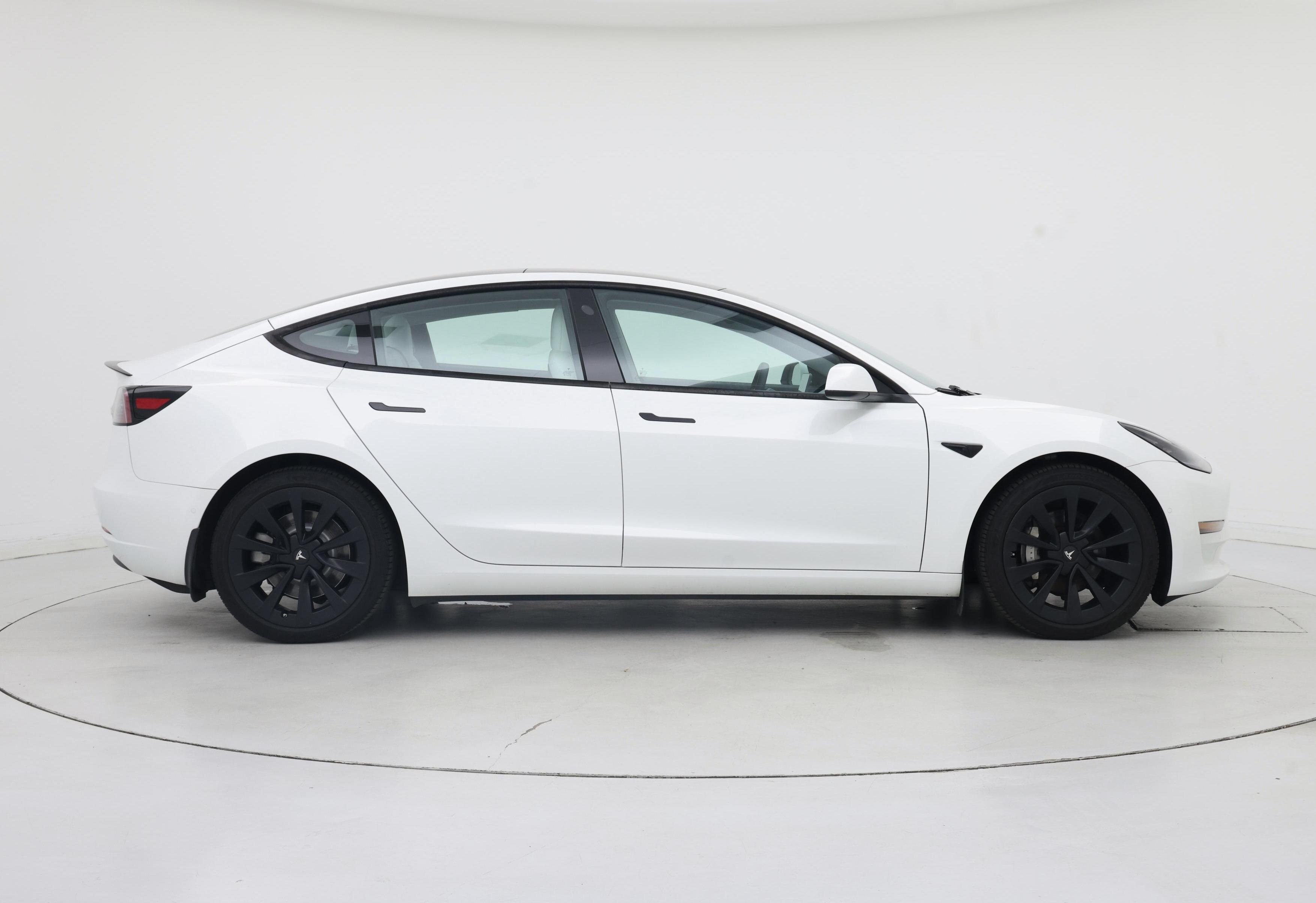 Thumbnail: 2021 Tesla Model 3 - 7