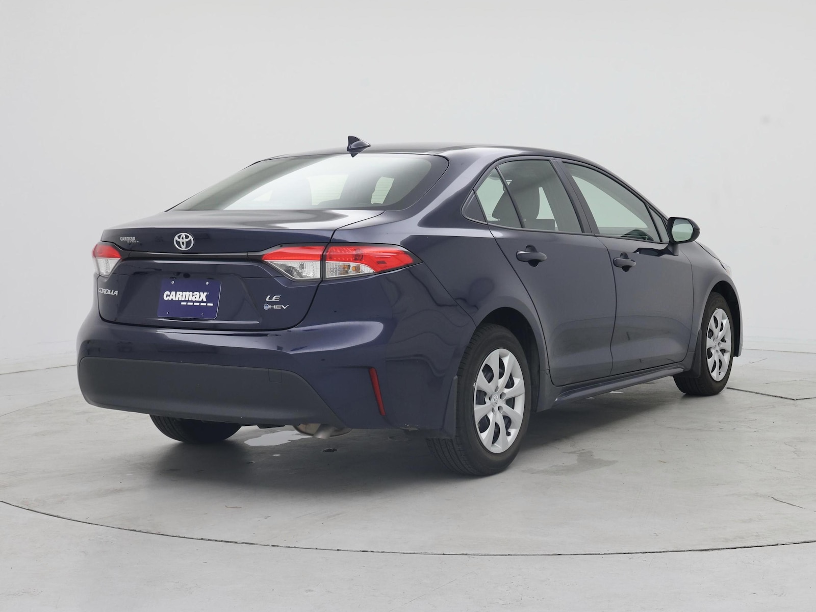 2026 Toyota Corolla LE - Photo 9