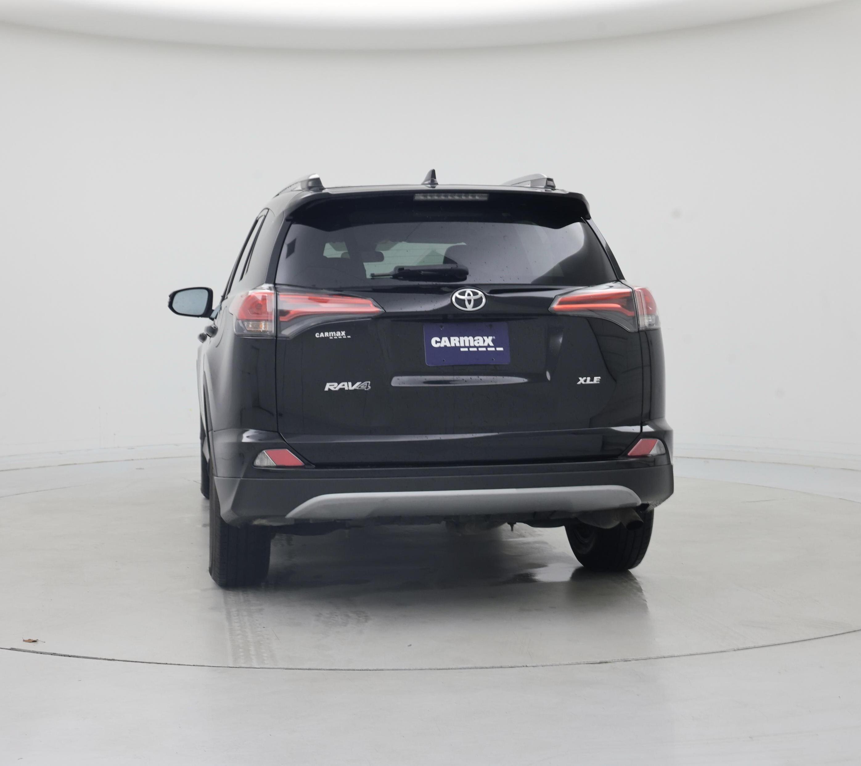 Thumbnail: 2018 Toyota RAV4 - 6