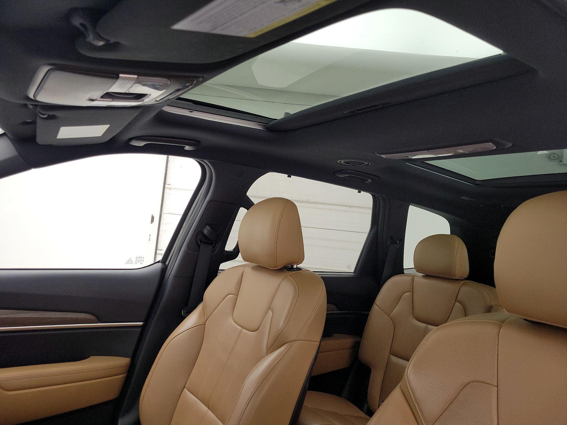 Thumbnail: 2020 Kia Telluride - 20